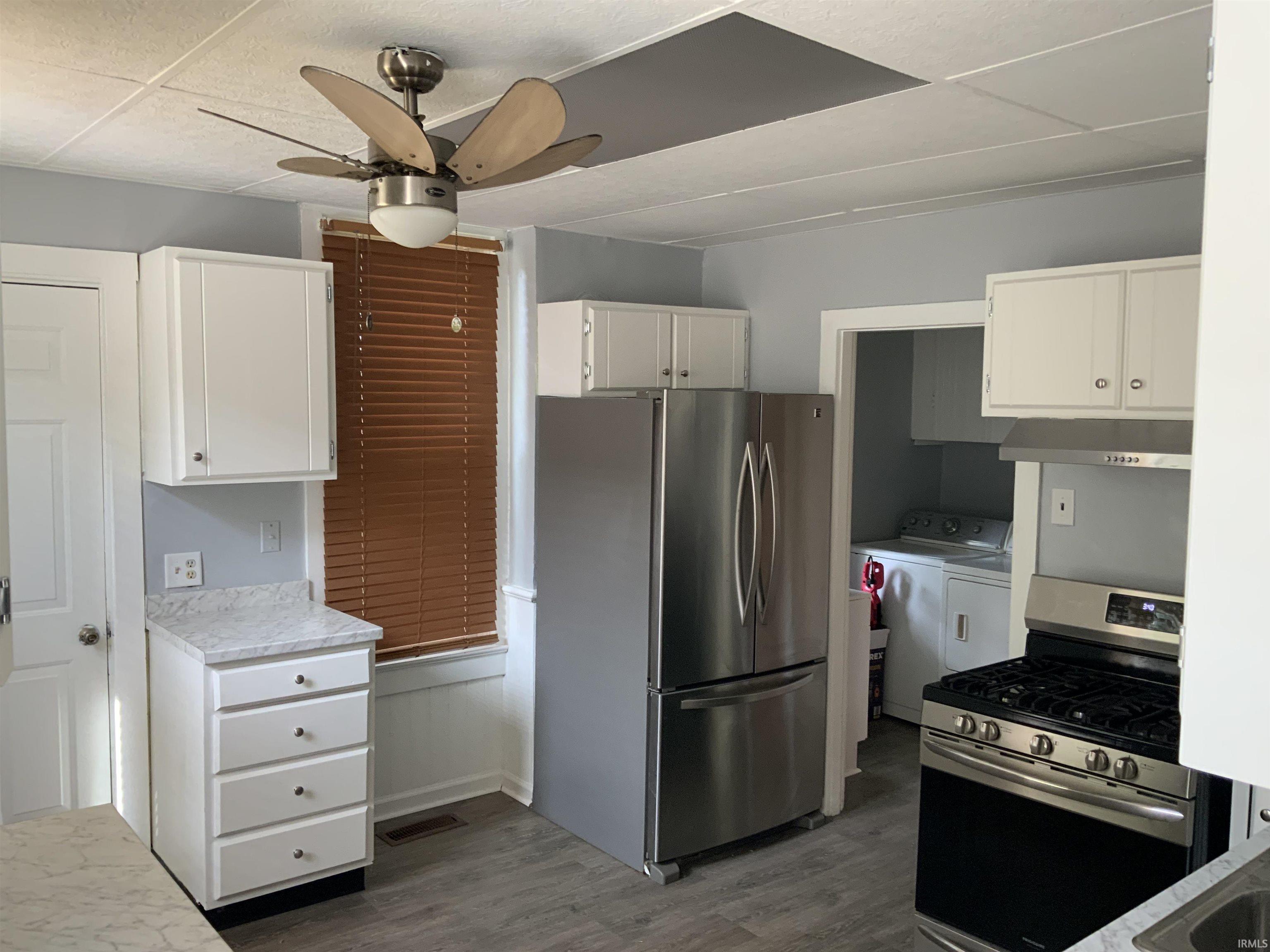 Photo 6 of 1419 Summit Street