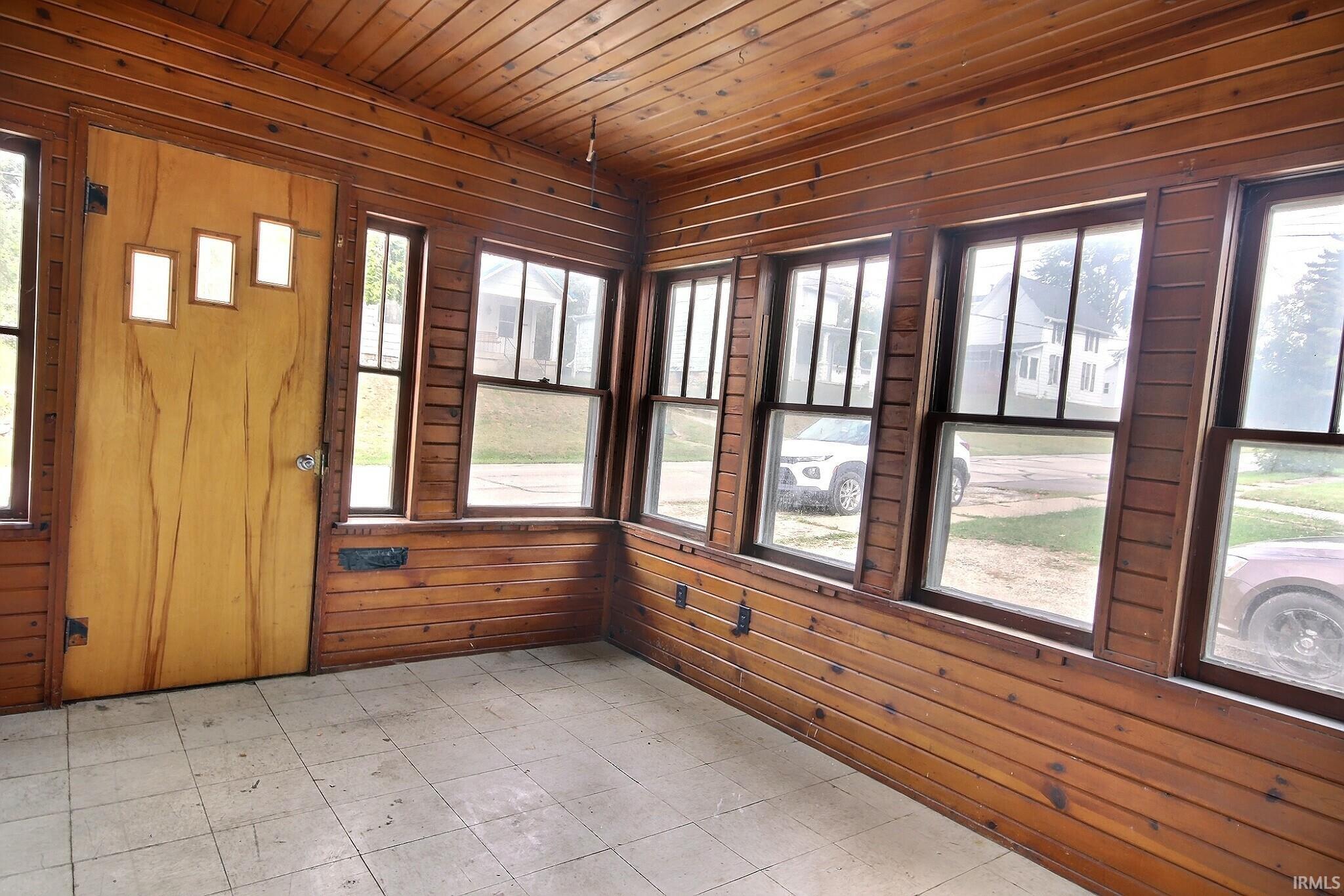 Homes for sale in Huntington, IN | 807 Kintz St, Huntington, IN 46750 | MLS# 202537944