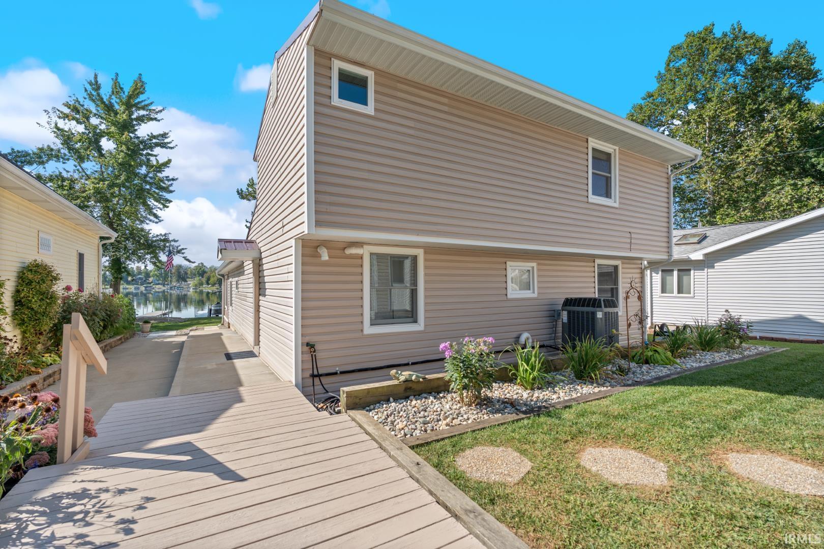 Homes for sale in Columbia, IN | 1770 E Poplar Rd, Columbia, IN 46725 | MLS# 202538115