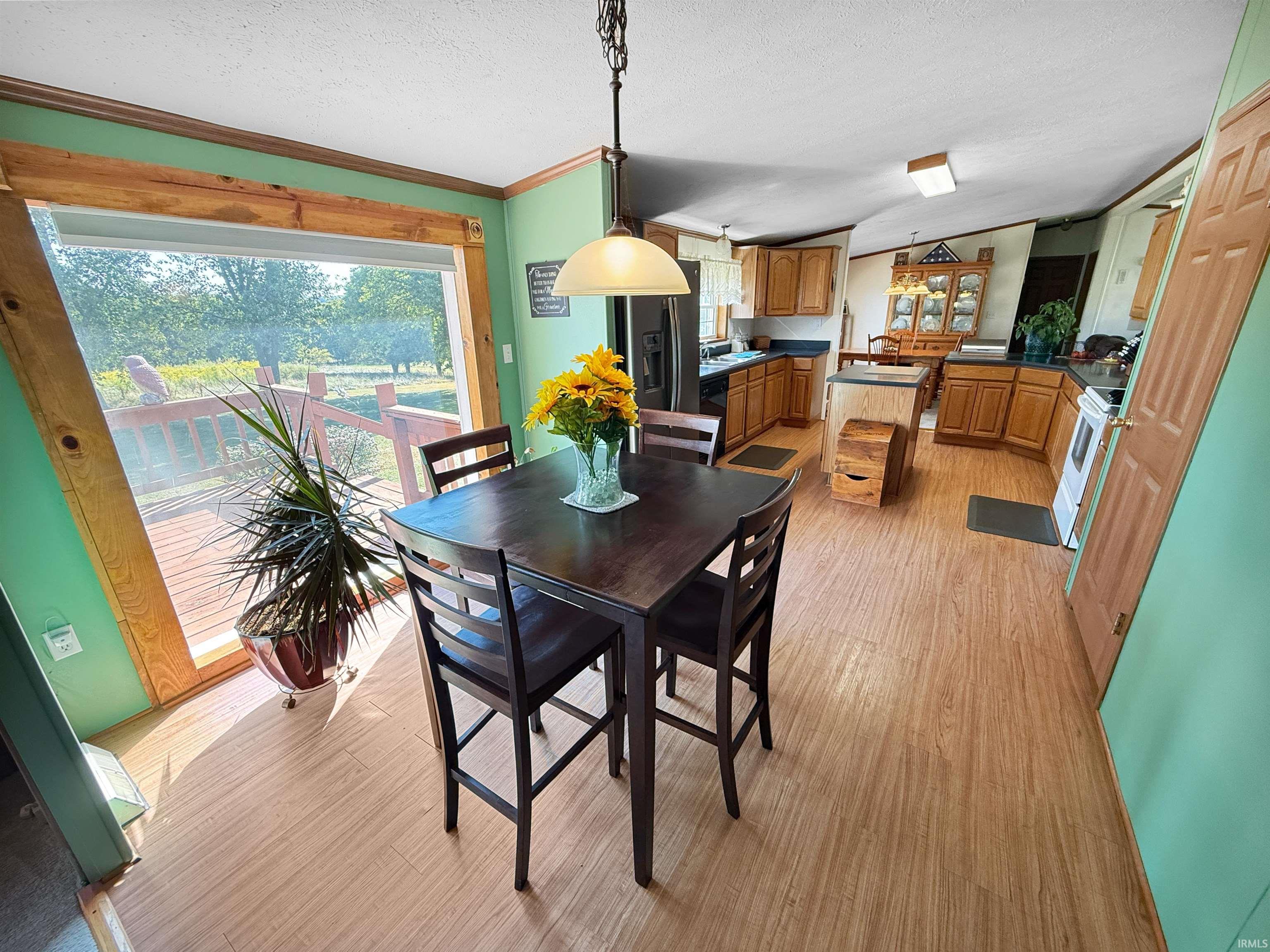 Homes for sale in Loogootee, IN | 1320 Webb Rd, Loogootee, IN 47553 | MLS# 202538124