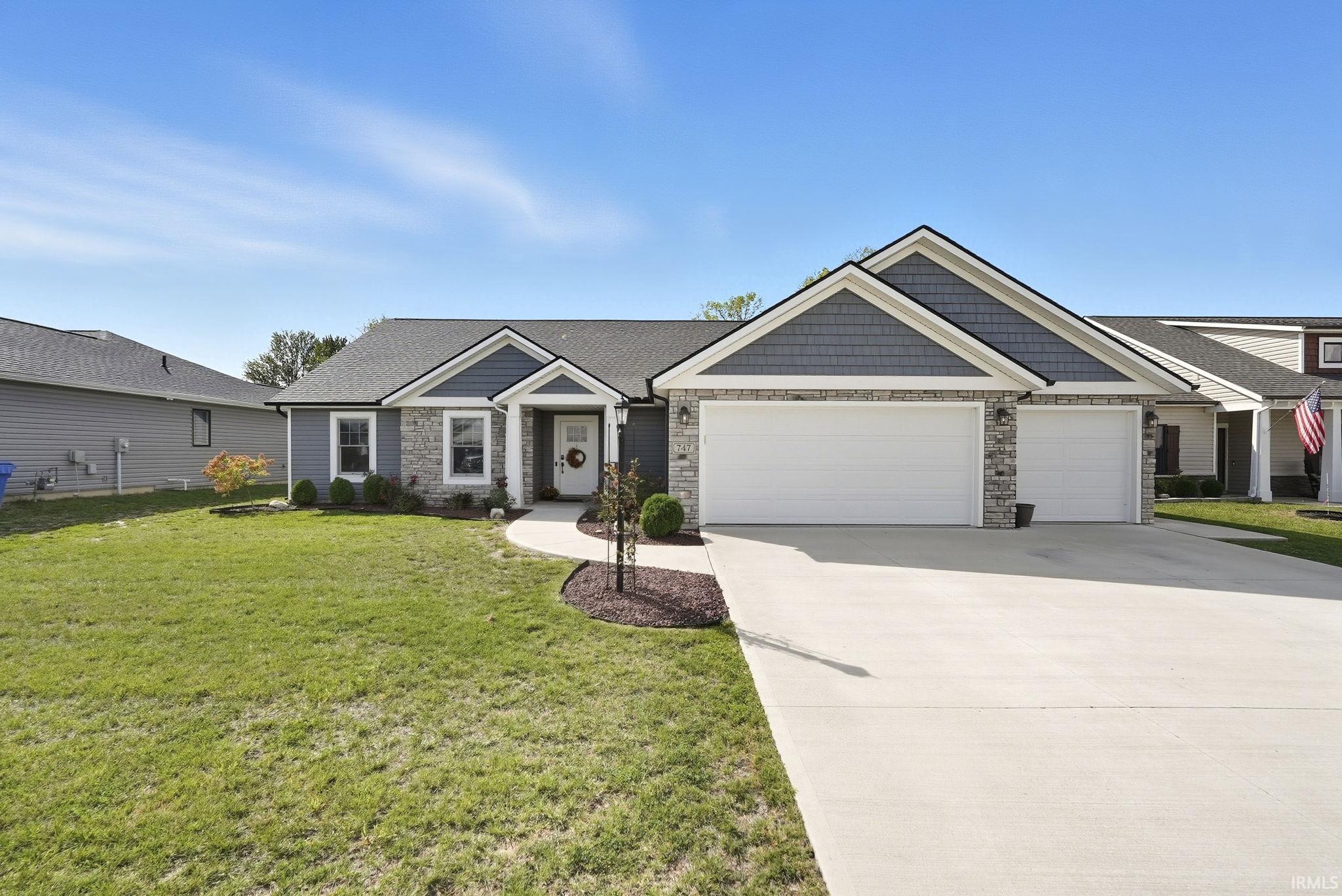 Homes for sale in Columbia City, IN | 747 N Norfolk Cvs, Columbia City, IN 46725 | MLS# 202538187