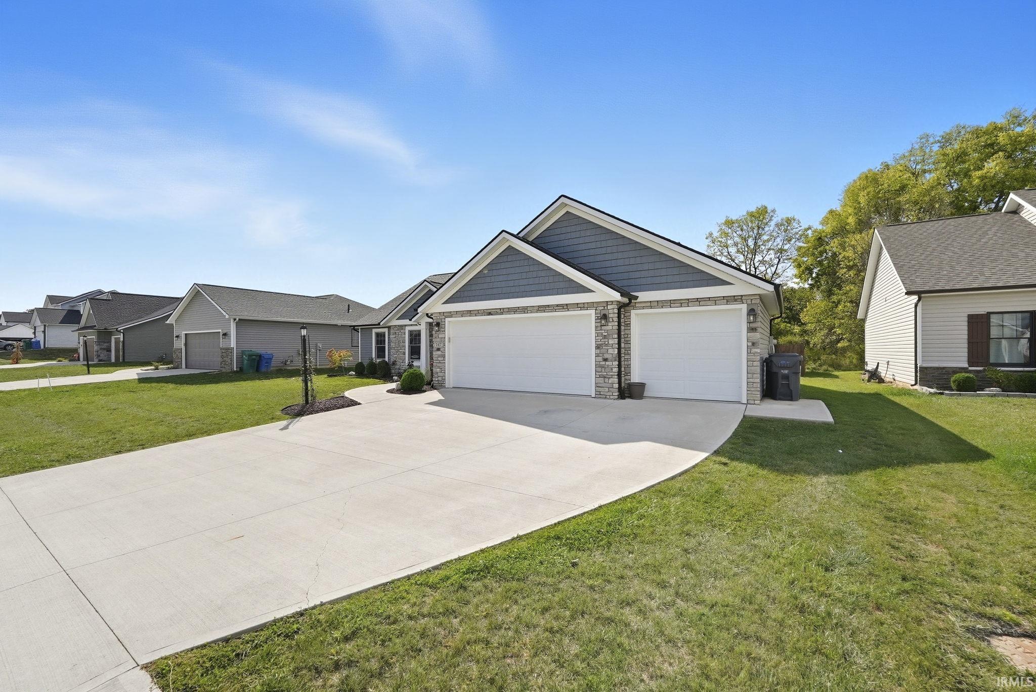 Homes for sale in Columbia City, IN | 747 N Norfolk Cvs, Columbia City, IN 46725 | MLS# 202538187