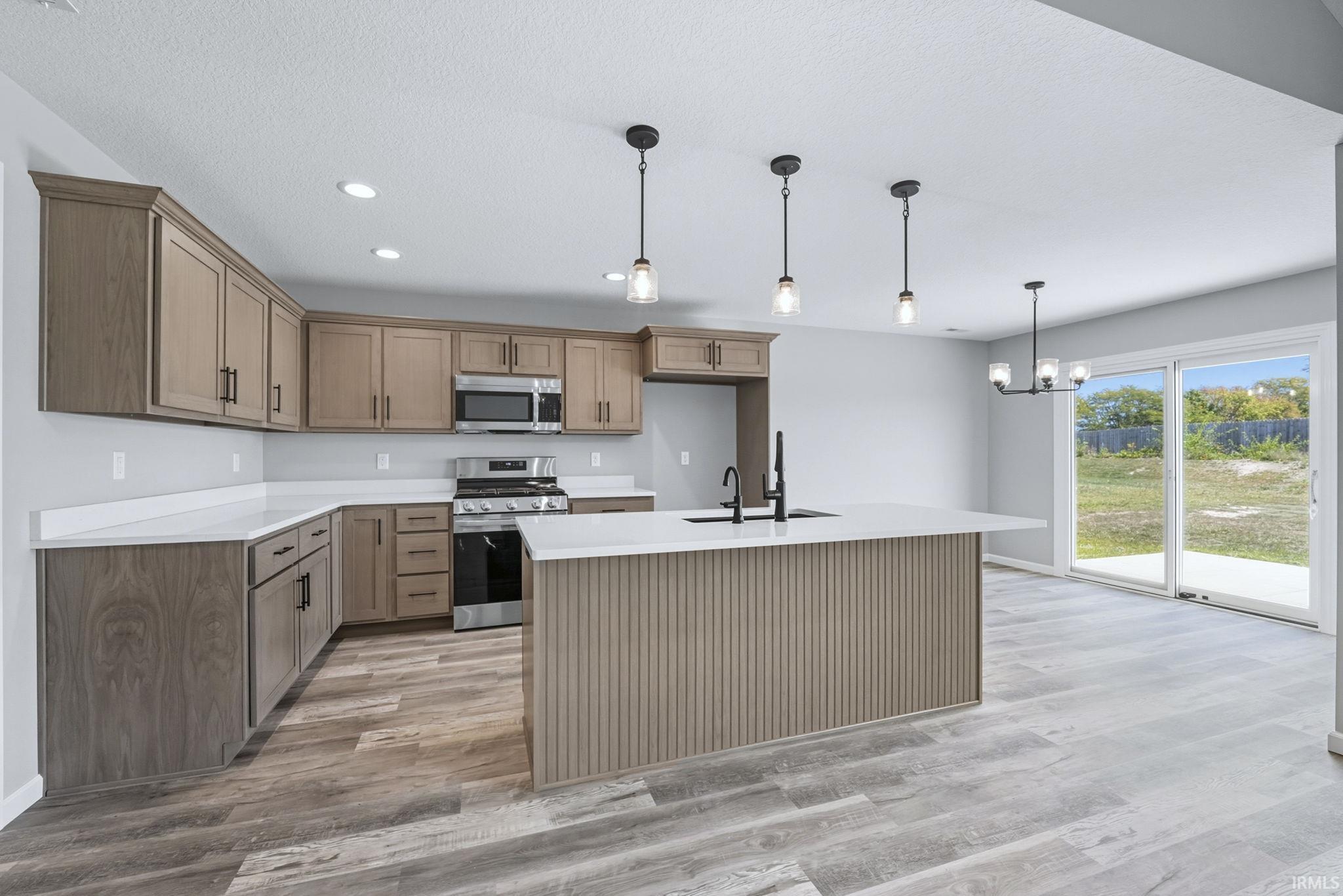 Photo 11 of 118 Sunset Drive