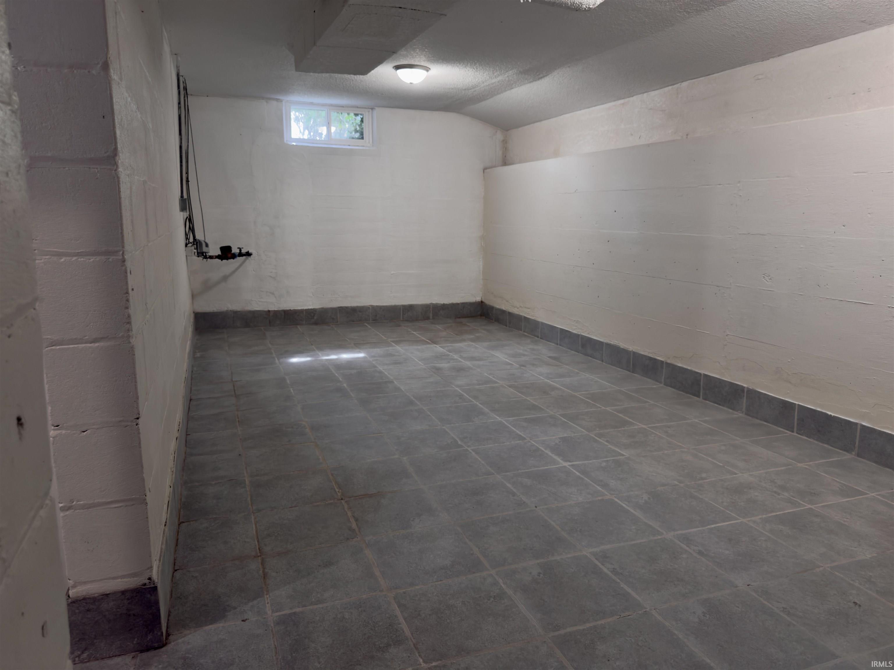 Photo 15 of 4915 Plaza Drive