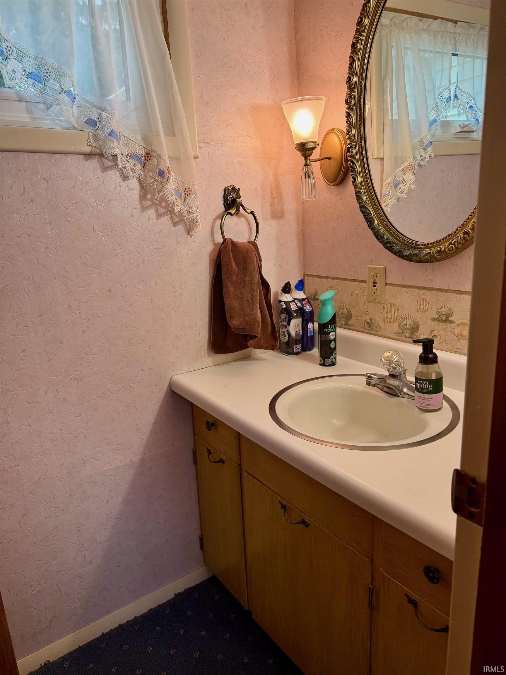 Photo 12 of 1301 N Lafontaine Street