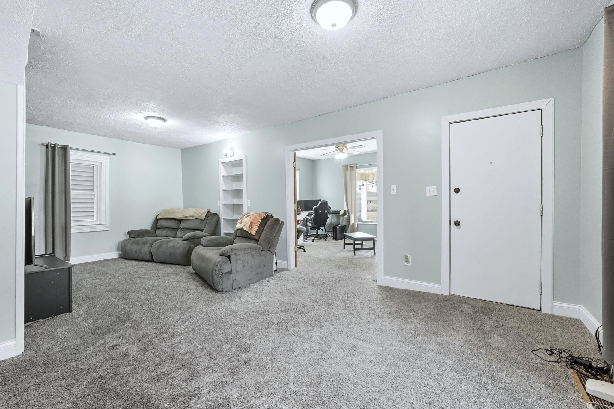 Photo 5 of 410 N Cedar Street