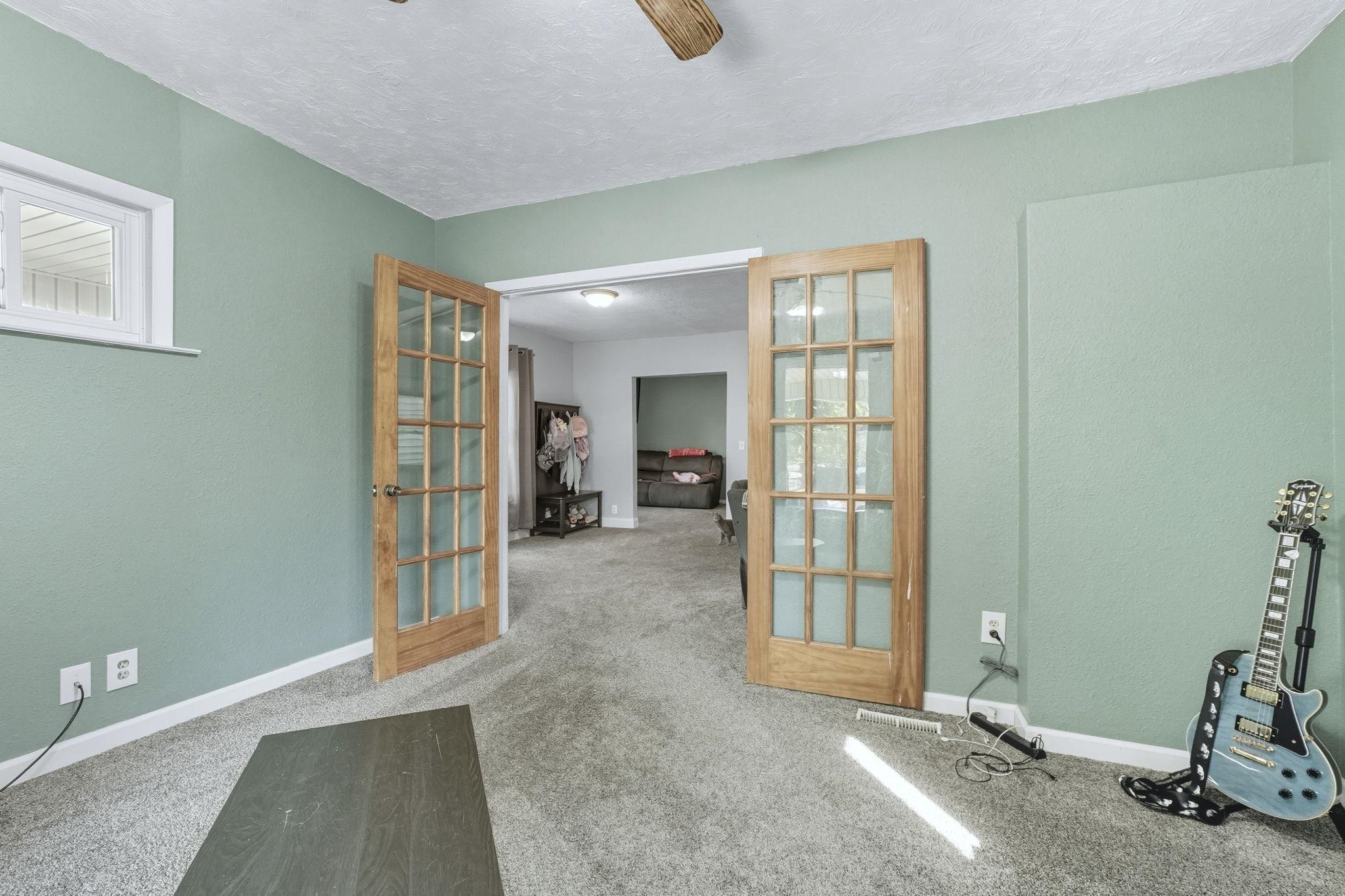 Photo 8 of 410 N Cedar Street