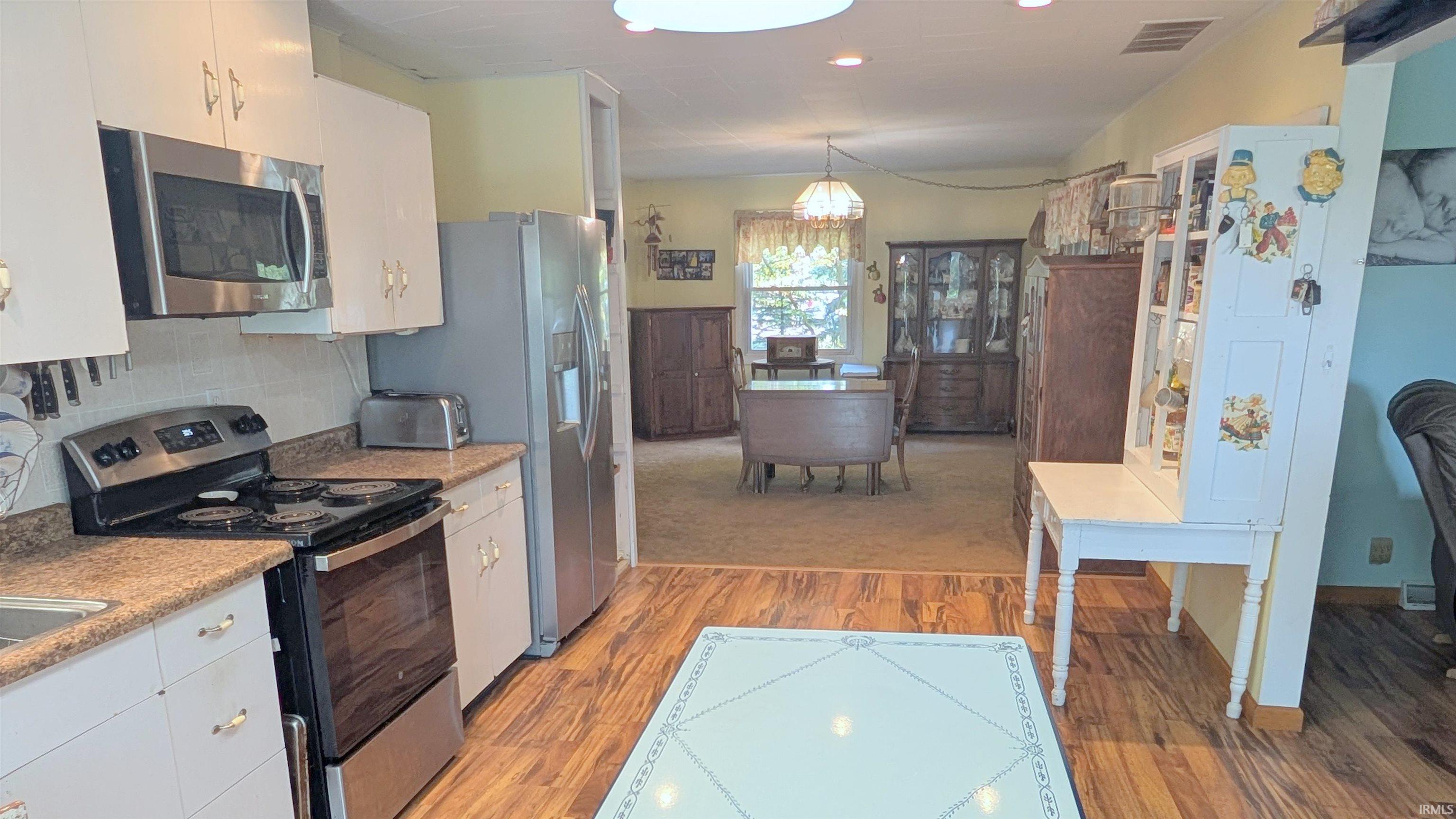 Photo 11 of 1540 Western Avenue