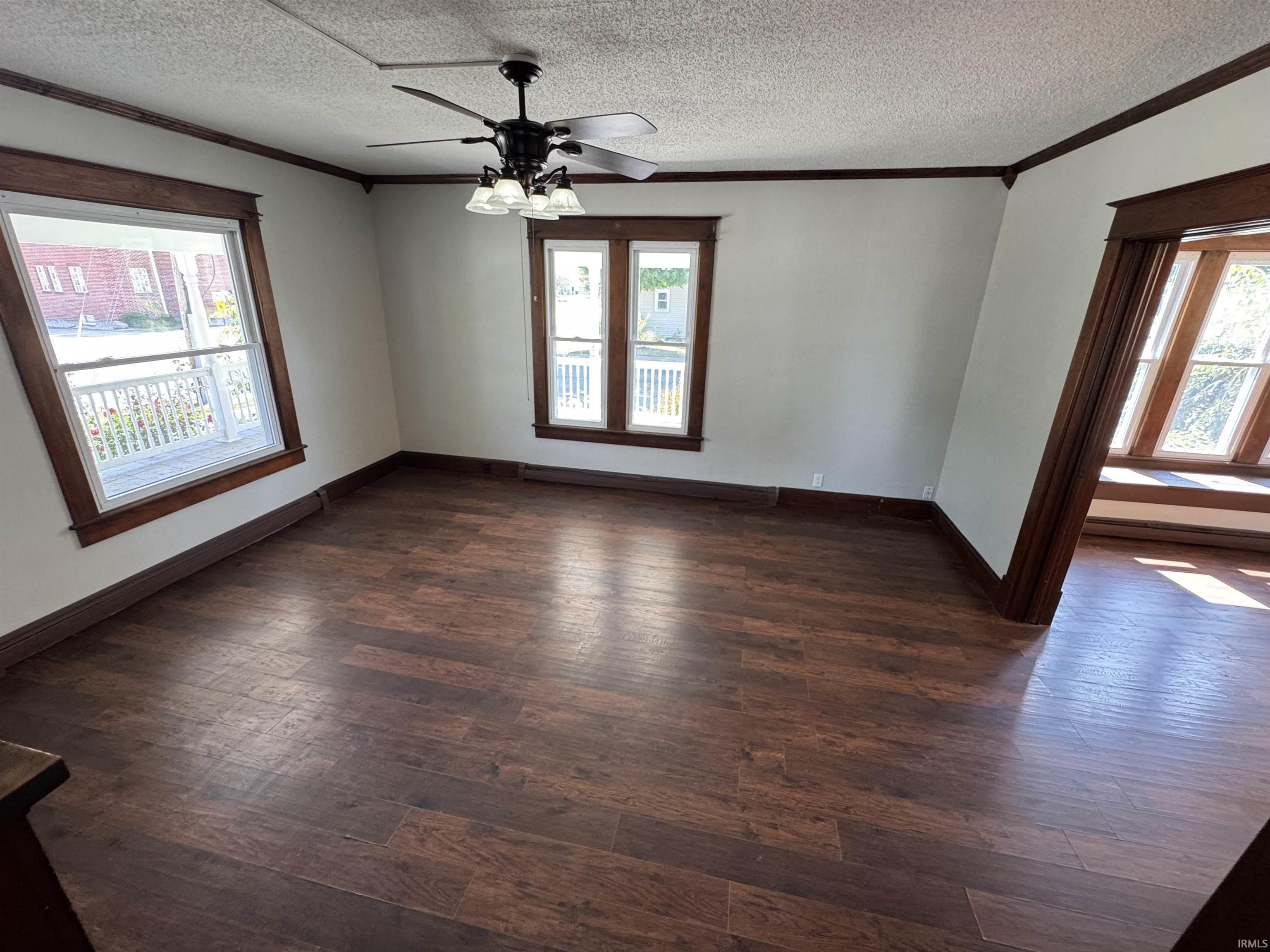 Photo 4 of 102 S VAN BUREN Street