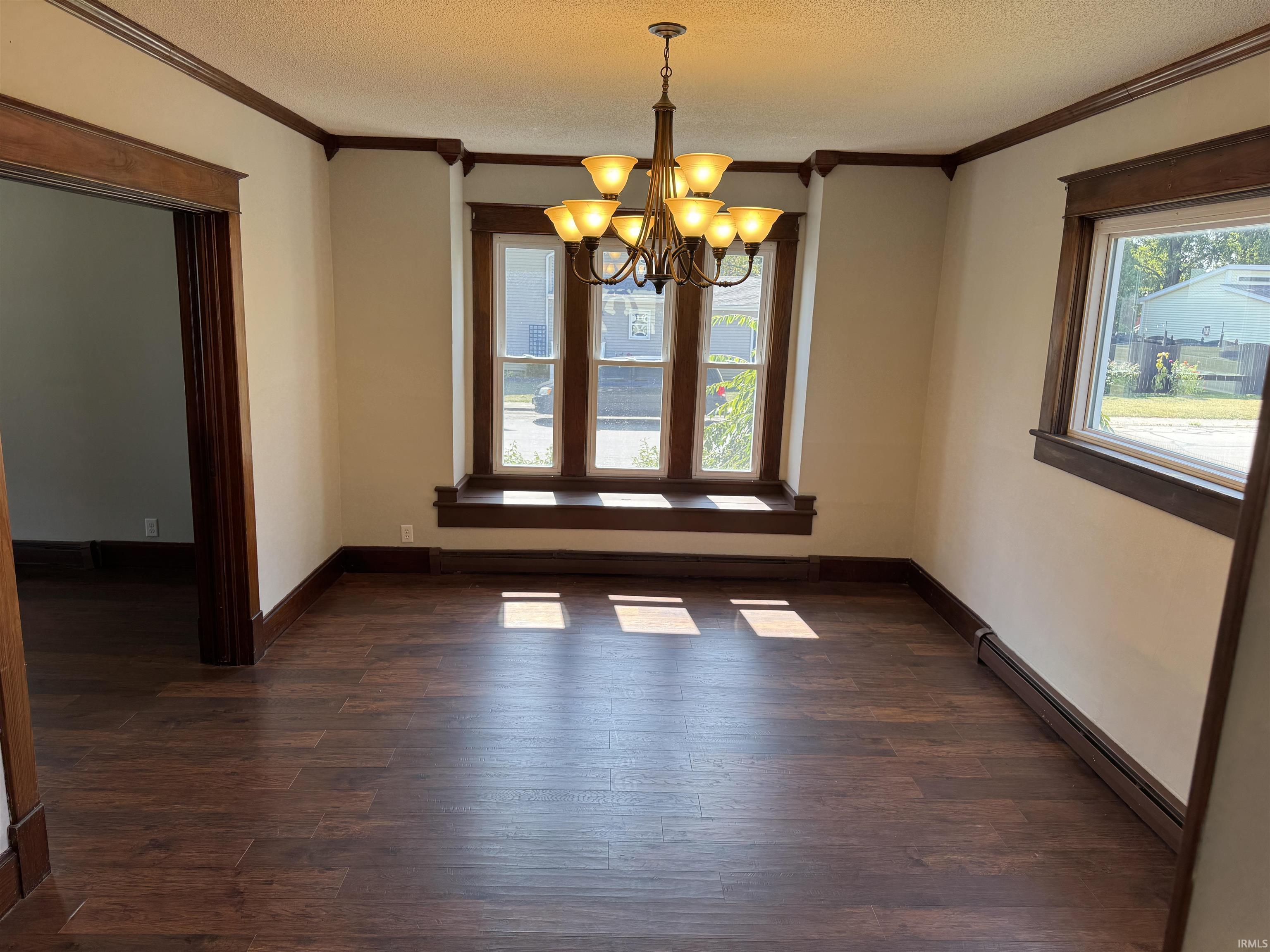 Photo 6 of 102 S VAN BUREN Street