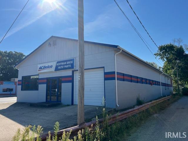 Photo 1 of 237 W Indiana Avenue