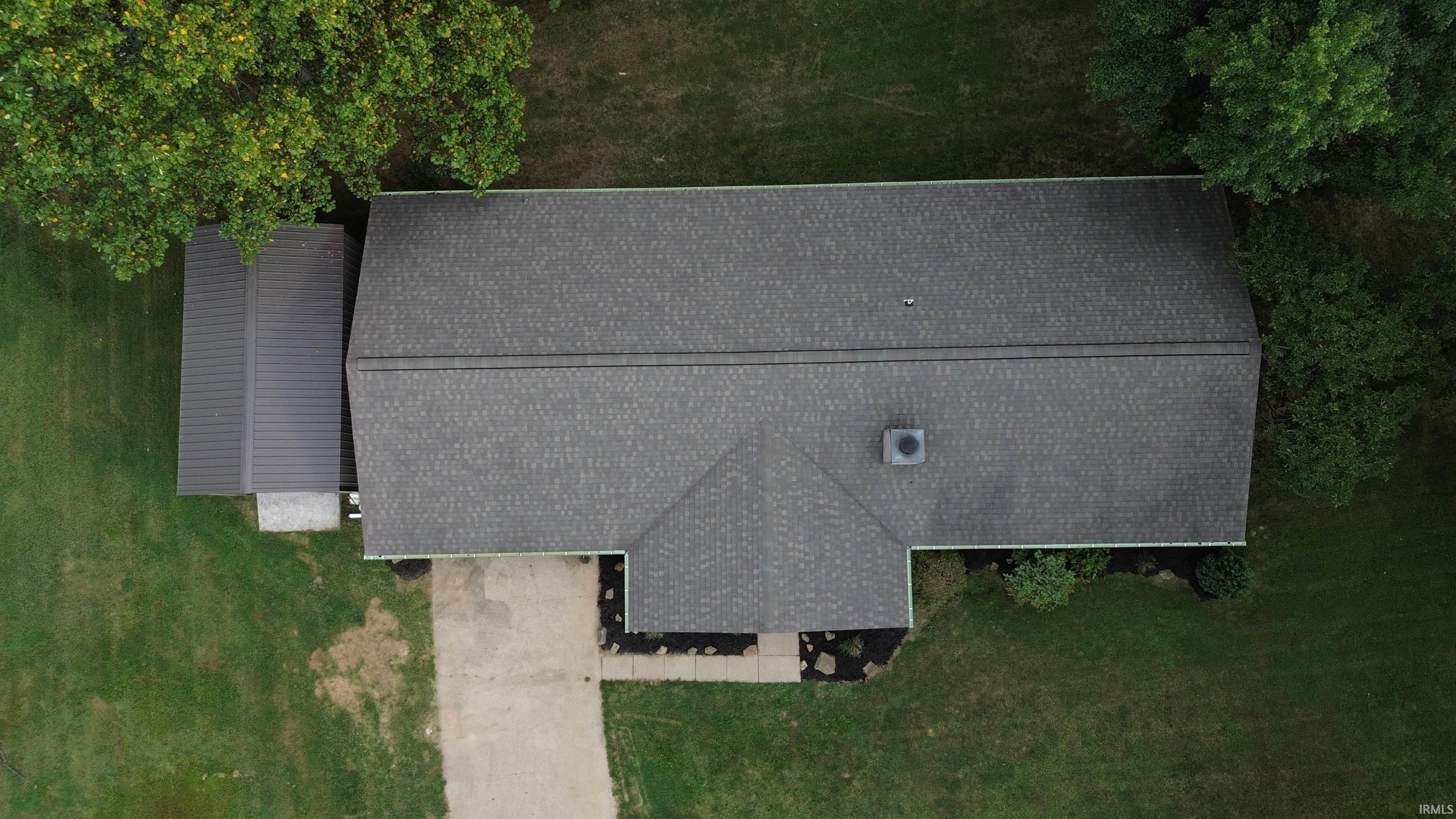 Homes for sale in Vincennes, IN | 205 Crestmont Dr, Vincennes, IN 47591 | MLS# 202538468