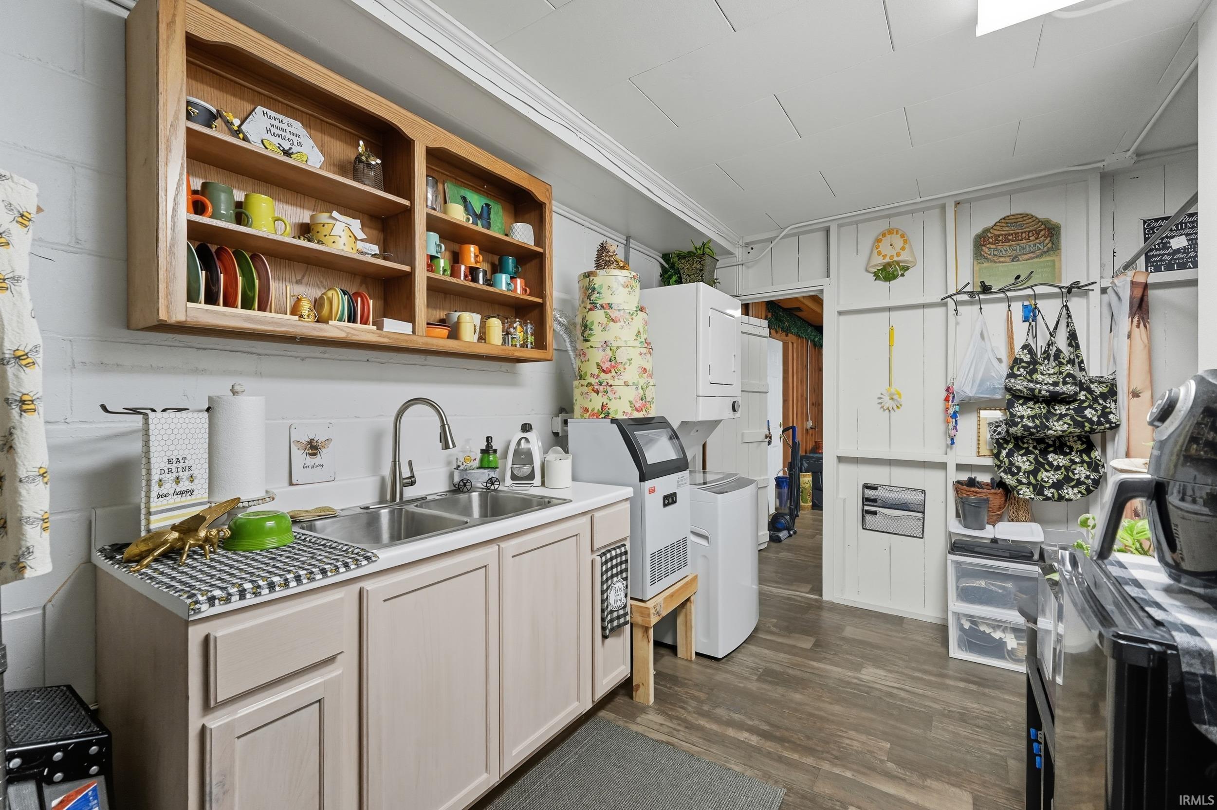 Photo 22 of 8040 E 500 S Road