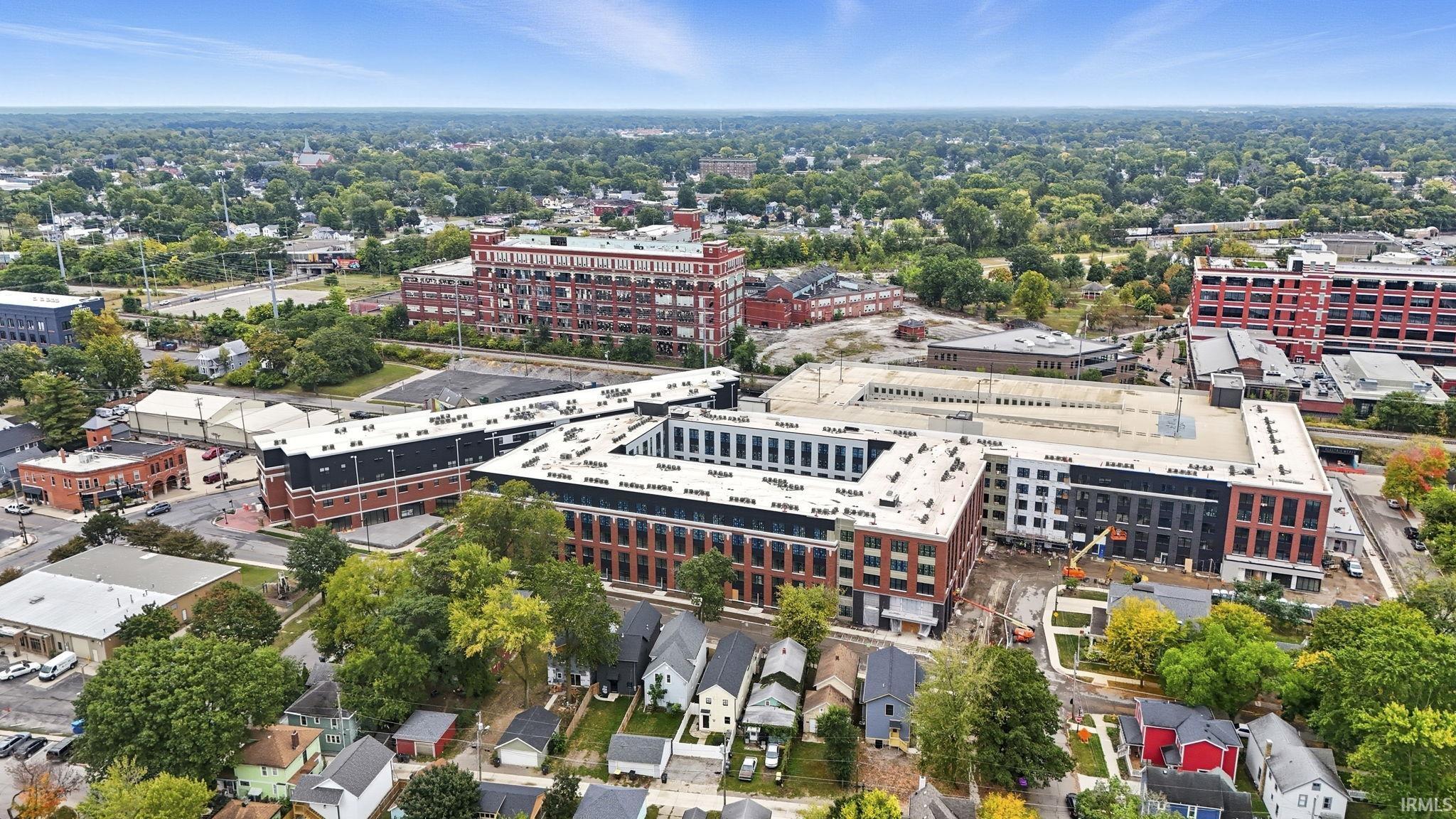 Photo 33 of 824 Lavina Street