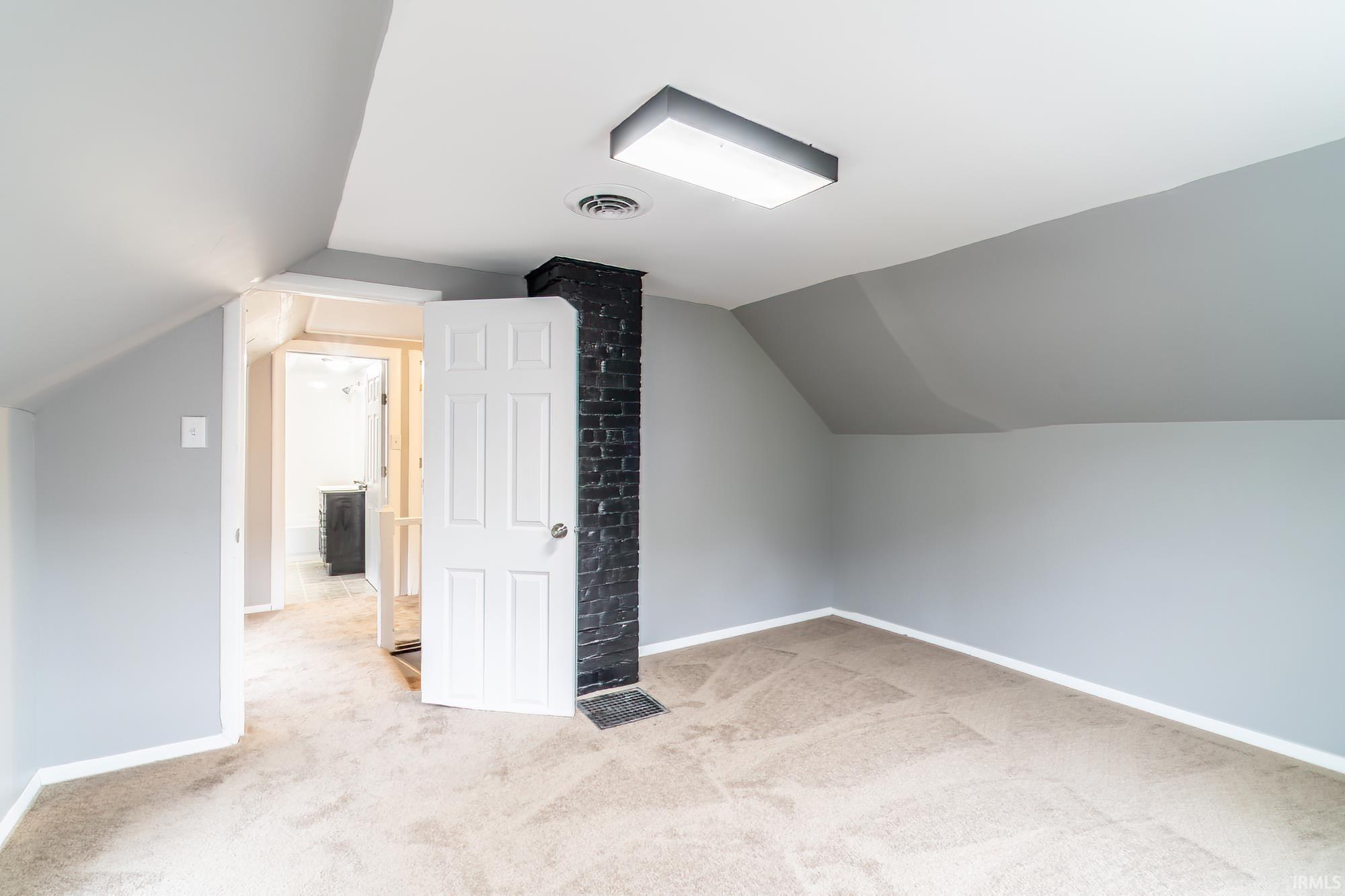 Photo 27 of 1901 Kocher Street