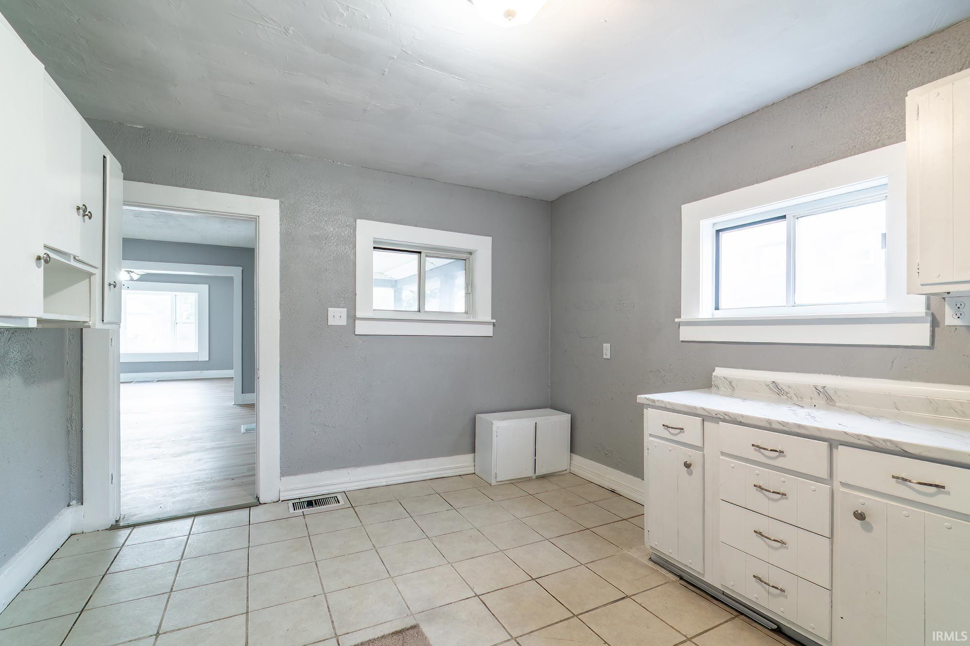 Photo 3 of 1901 Kocher Street