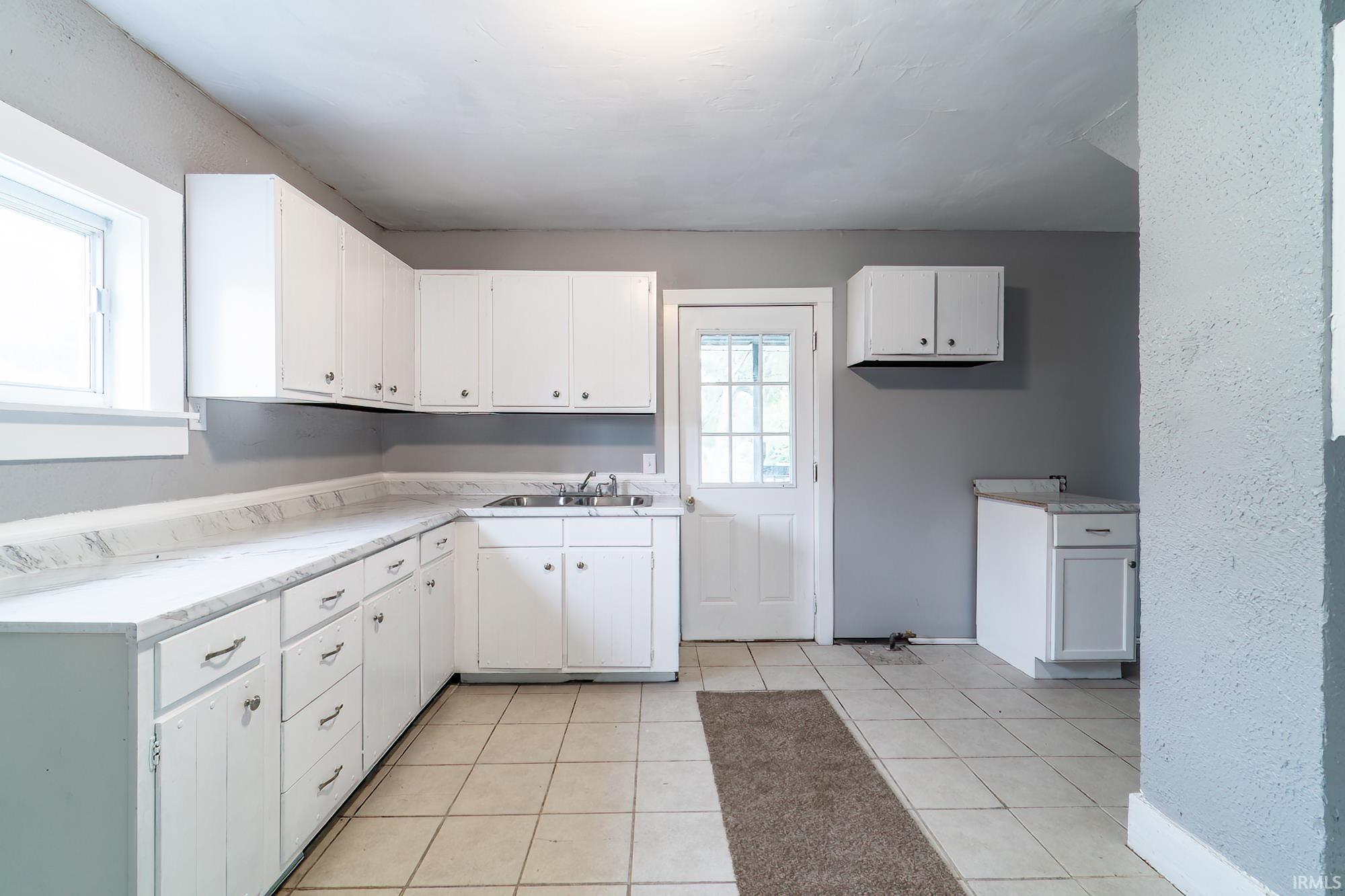 Photo 5 of 1901 Kocher Street