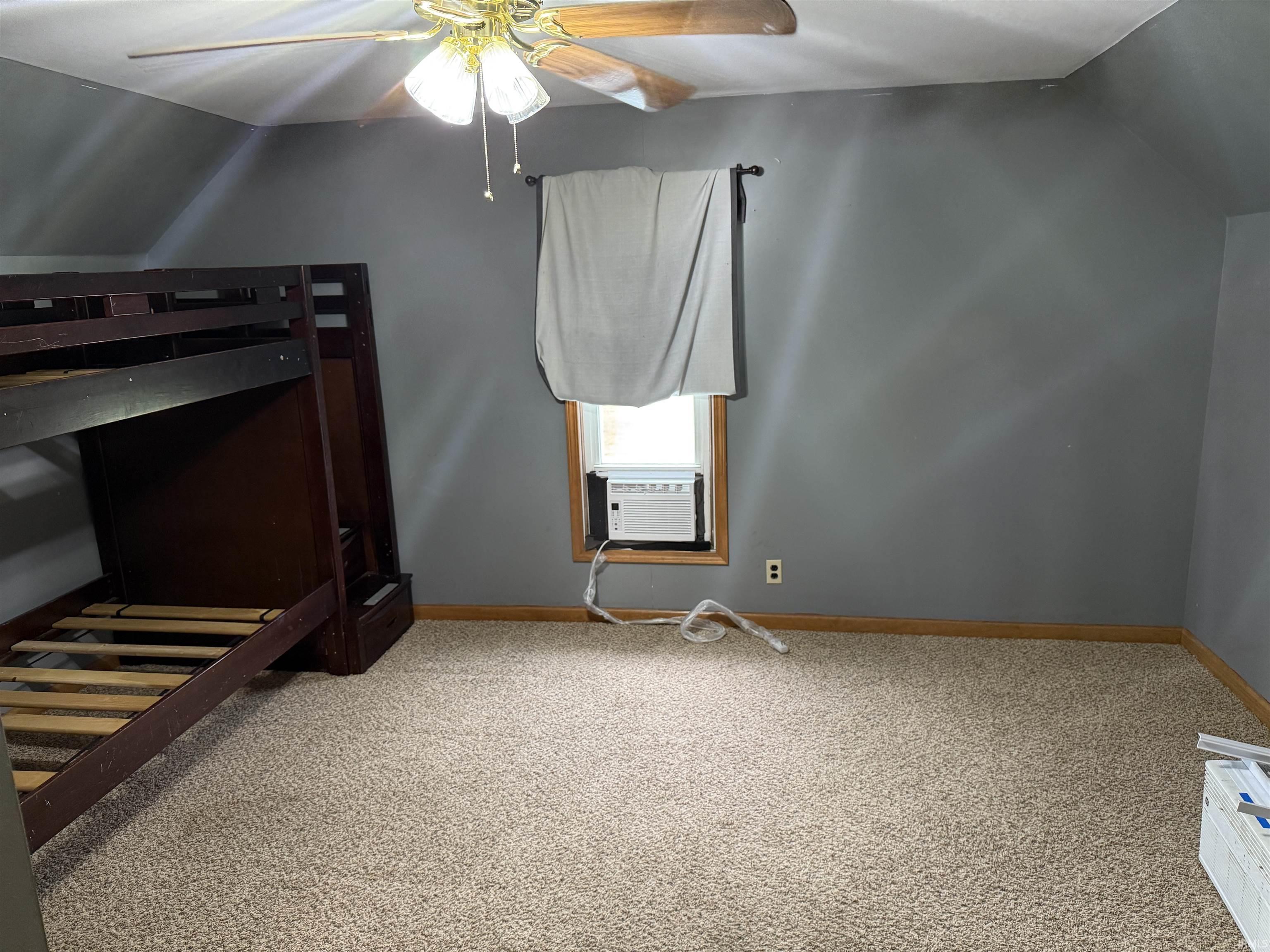 Photo 10 of 609 Welty Street