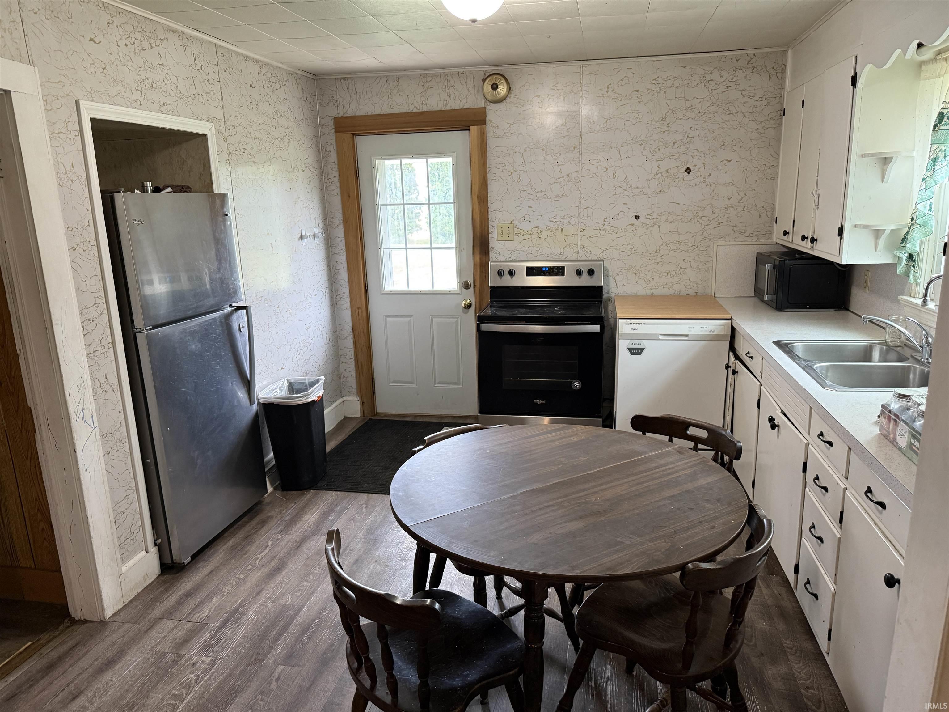 Photo 2 of 609 Welty Street