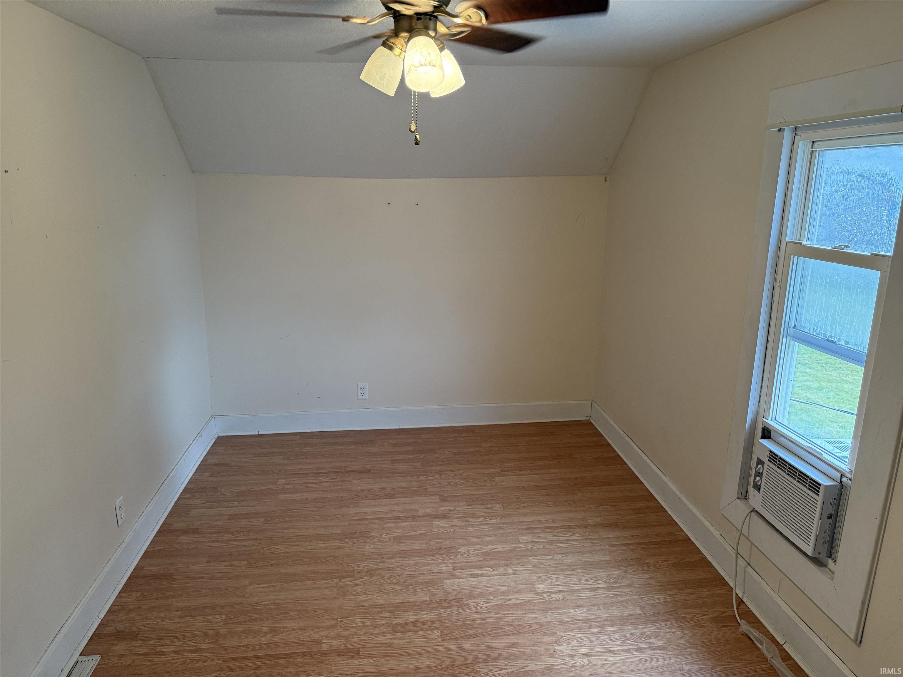 Photo 9 of 609 Welty Street