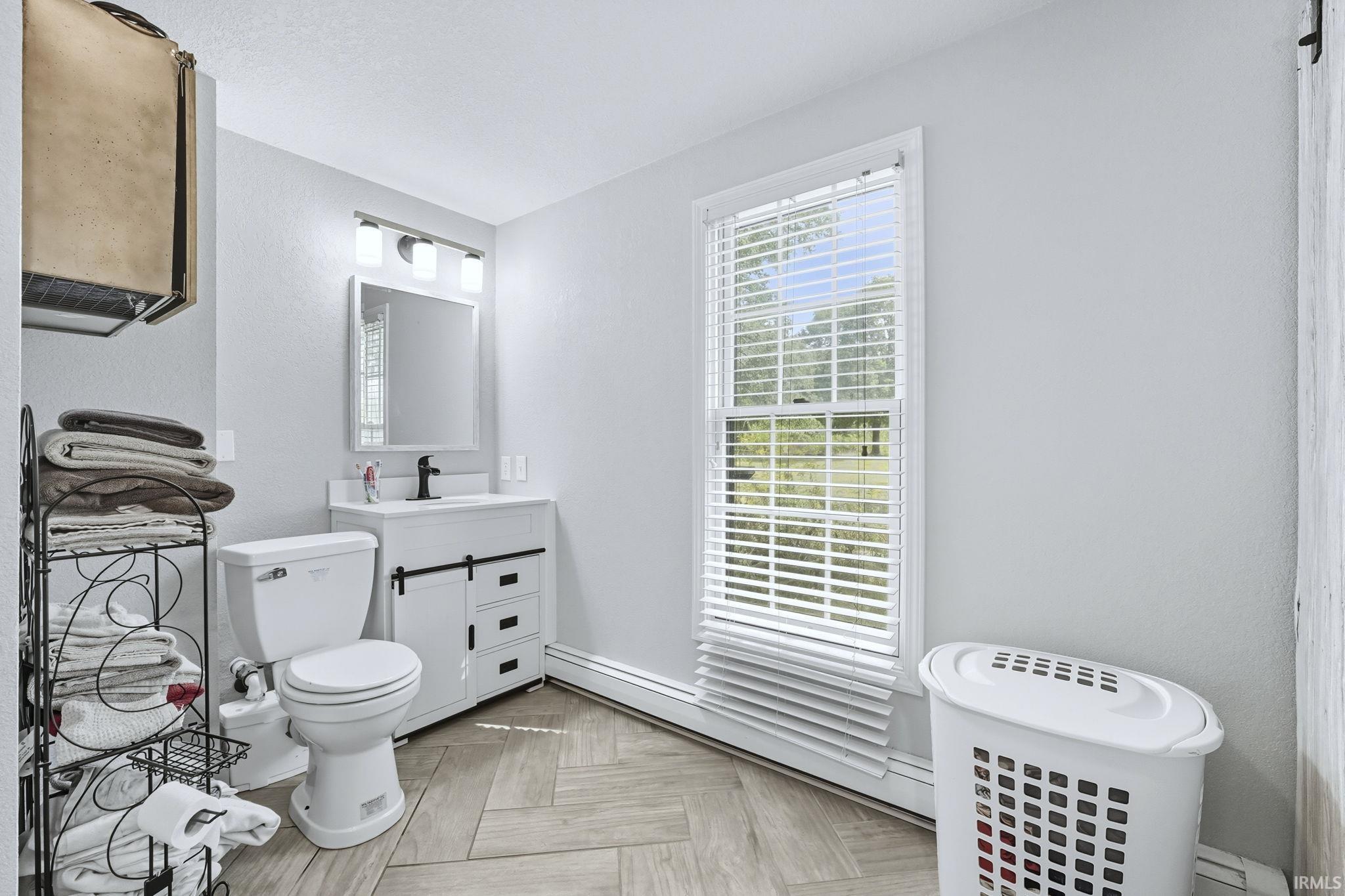 Photo 13 of 5914 Vance Avenue