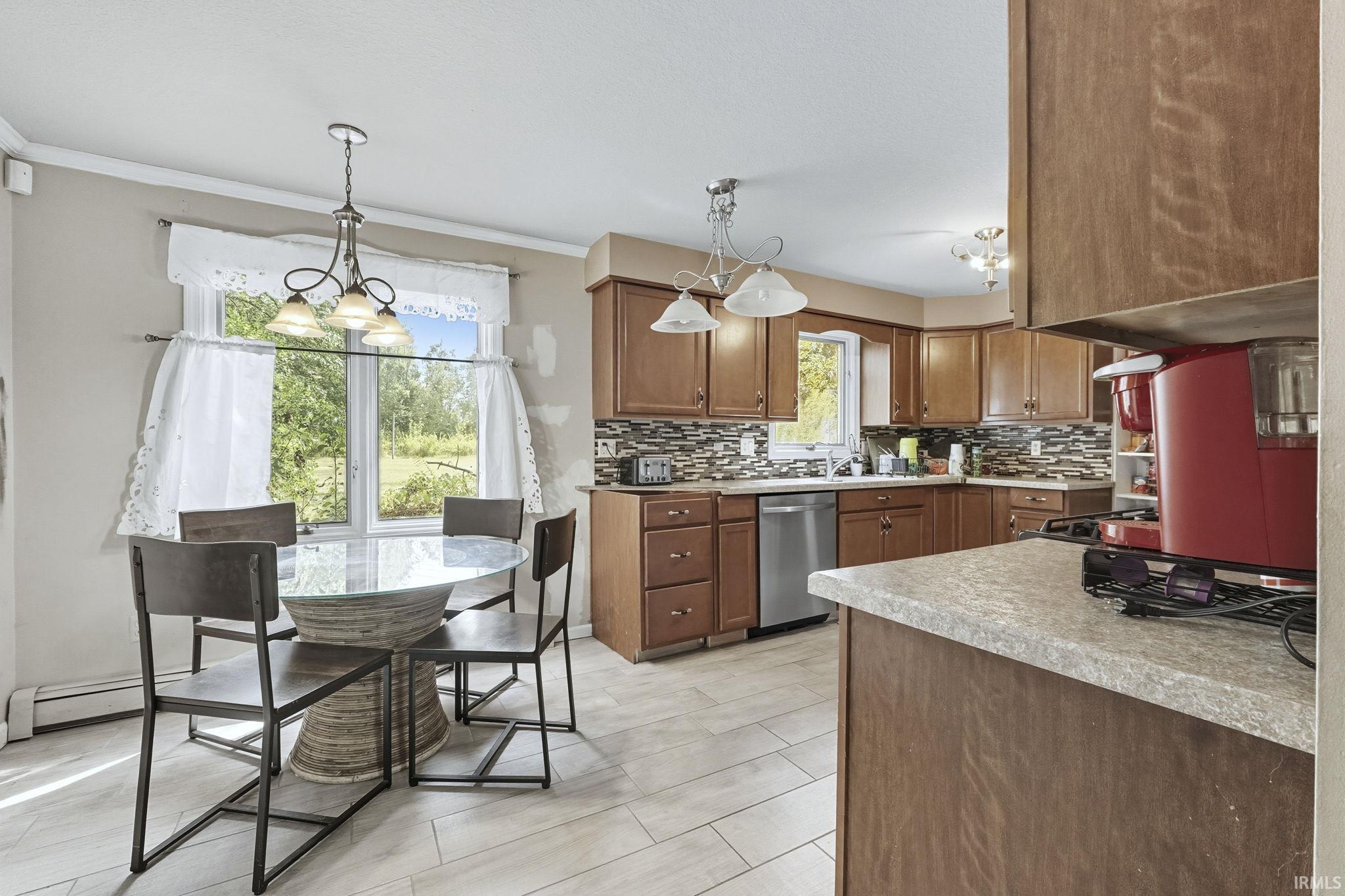 Photo 5 of 5914 Vance Avenue