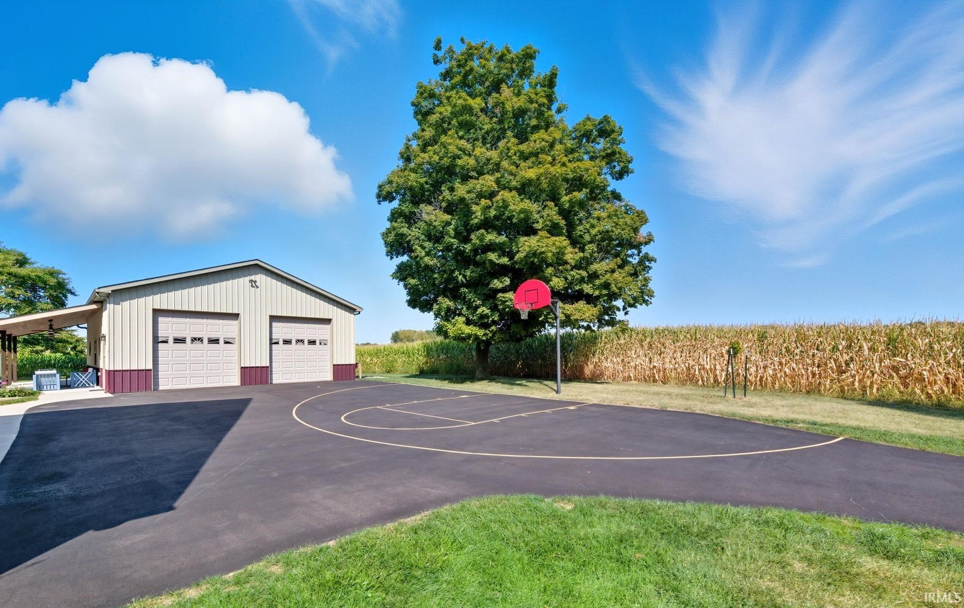 Homes for sale in Frankfort, IN | 5418 W Gas Line Rd, Frankfort, IN 46041 | MLS# 202538851