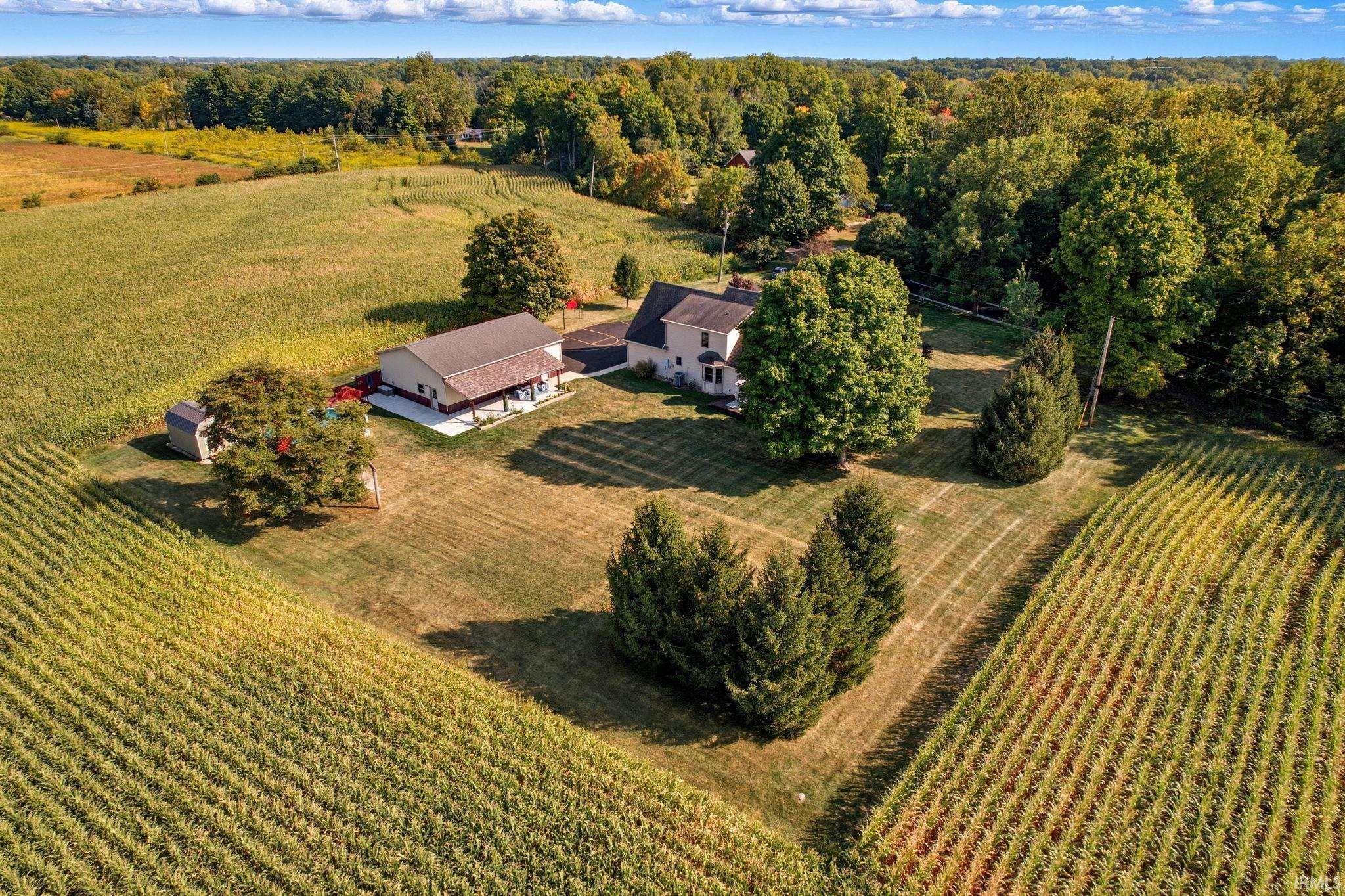 Homes for sale in Frankfort, IN | 5418 W Gas Line Rd, Frankfort, IN 46041 | MLS# 202538851