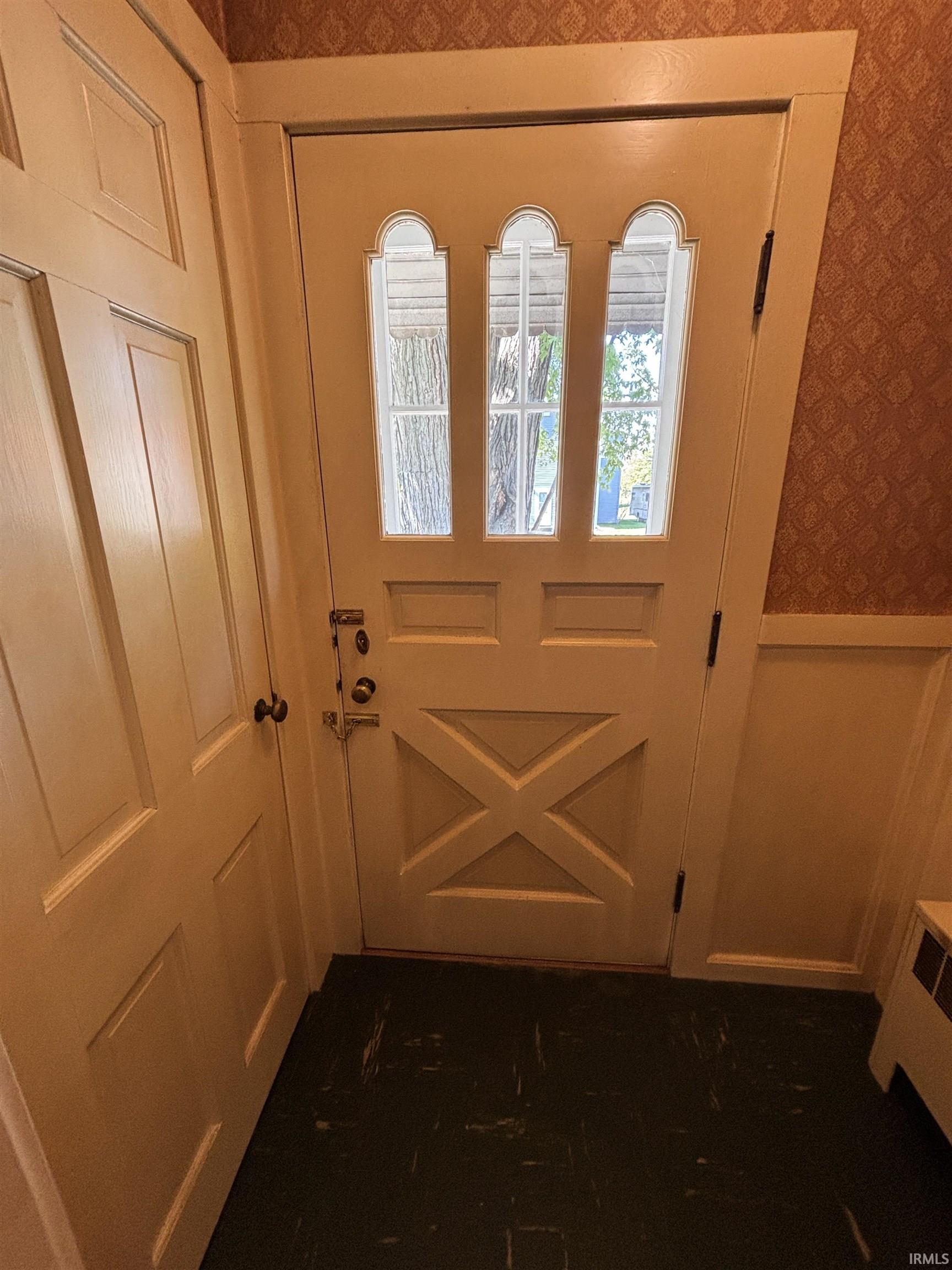 Photo 18 of 400 N Oak Street