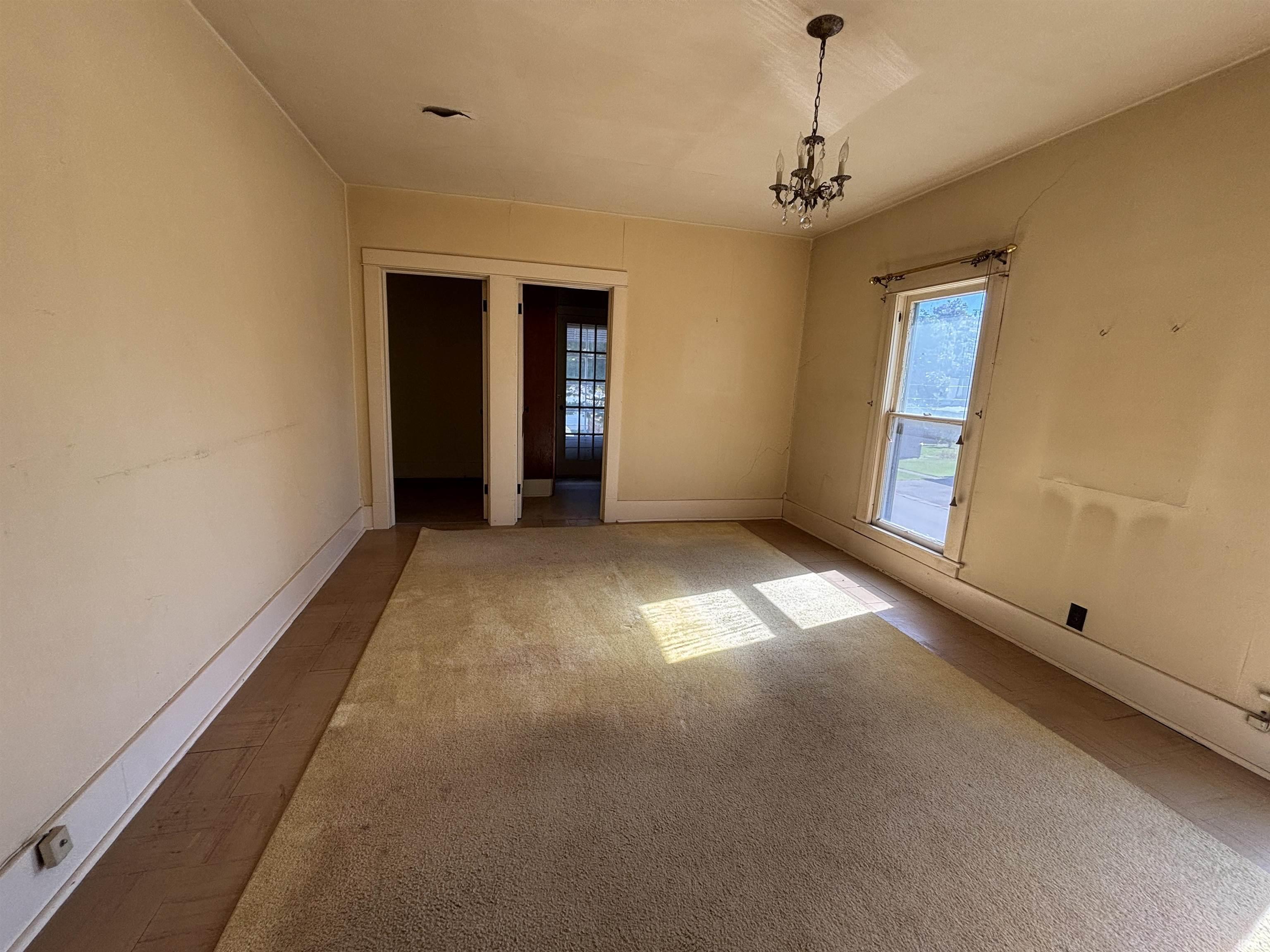 Photo 24 of 400 N Oak Street