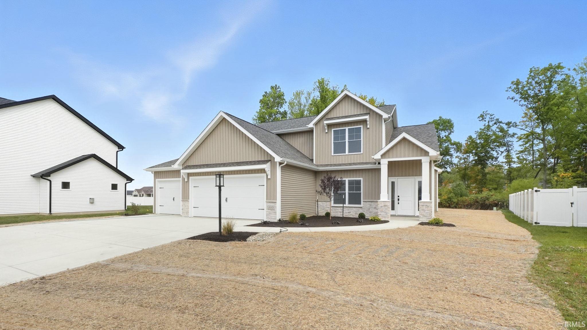 Photo 1 of 1110 Olympiada Knoll