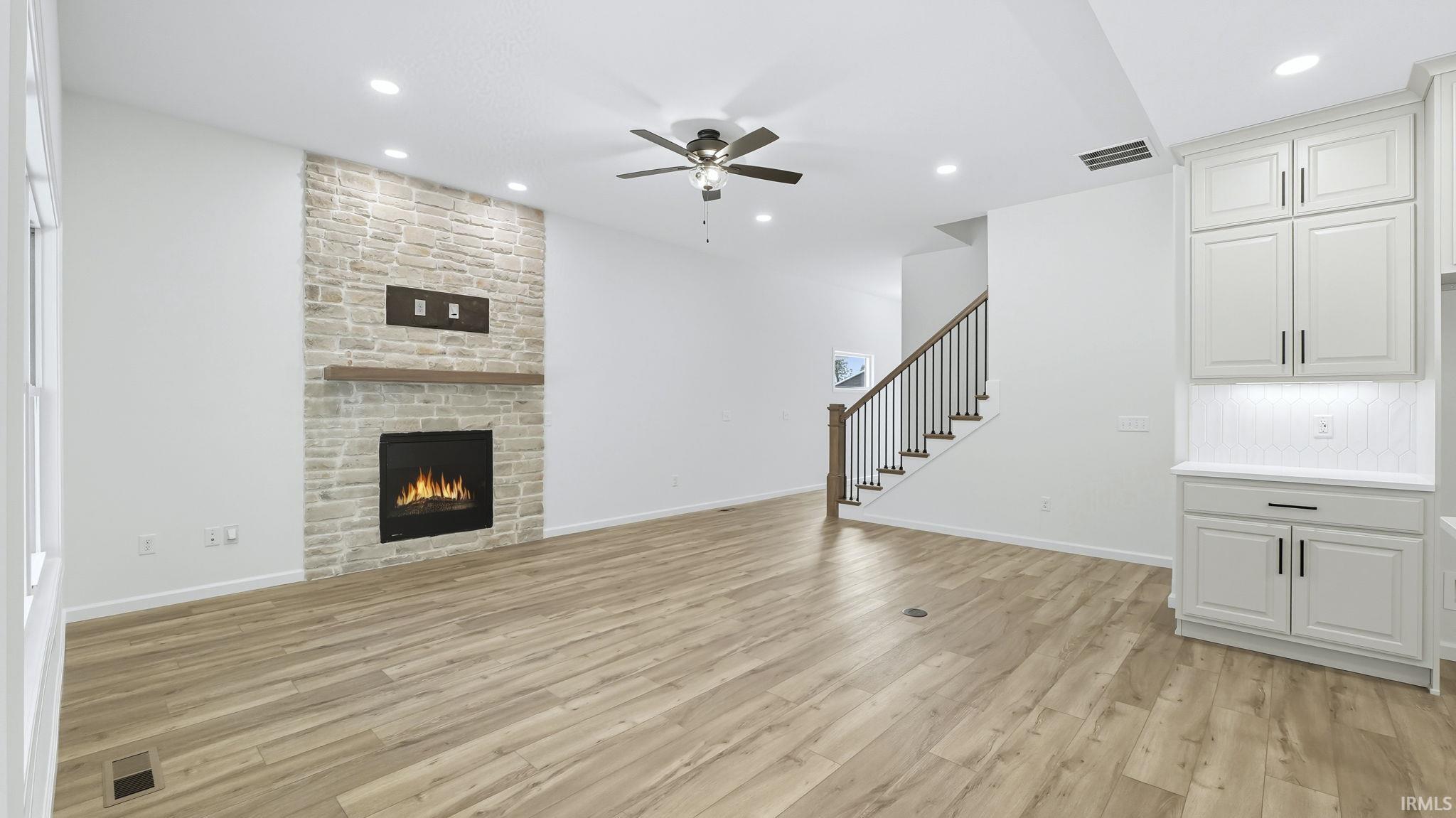 Photo 6 of 1110 Olympiada Knoll