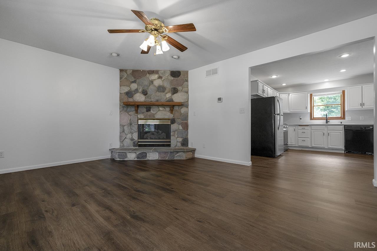 Photo 14 of 59796 Garver Avenue