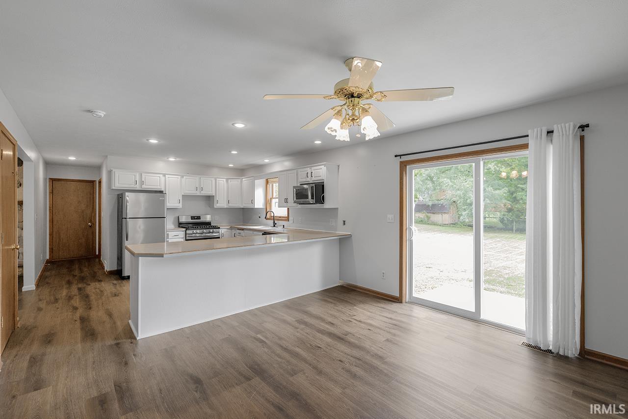 Photo 9 of 59796 Garver Avenue