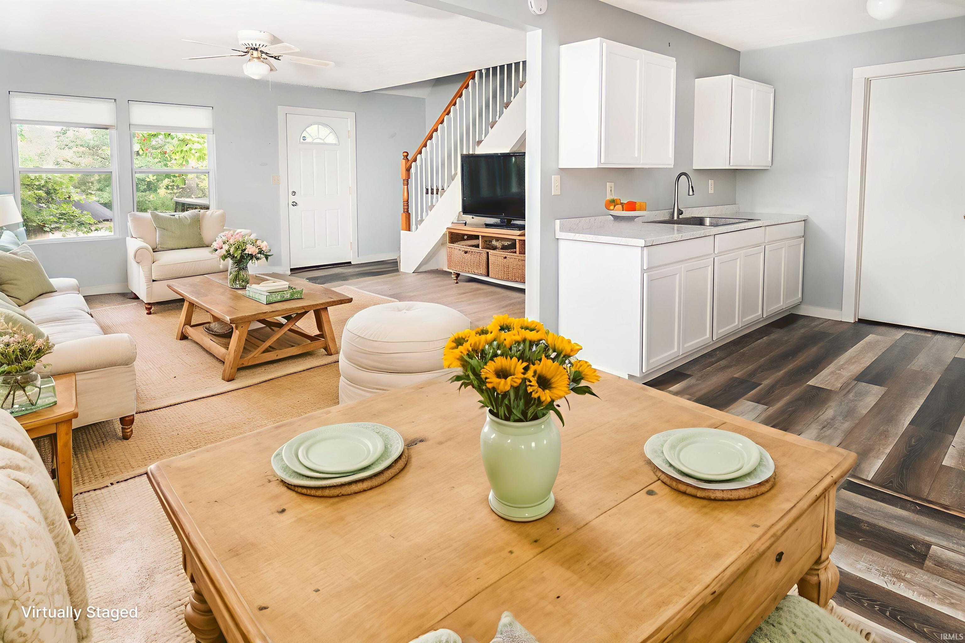 Homes for sale in Bloomfield, IN | 10030 E Dobson Rd, Bloomfield, IN 47424 | MLS# 202538984