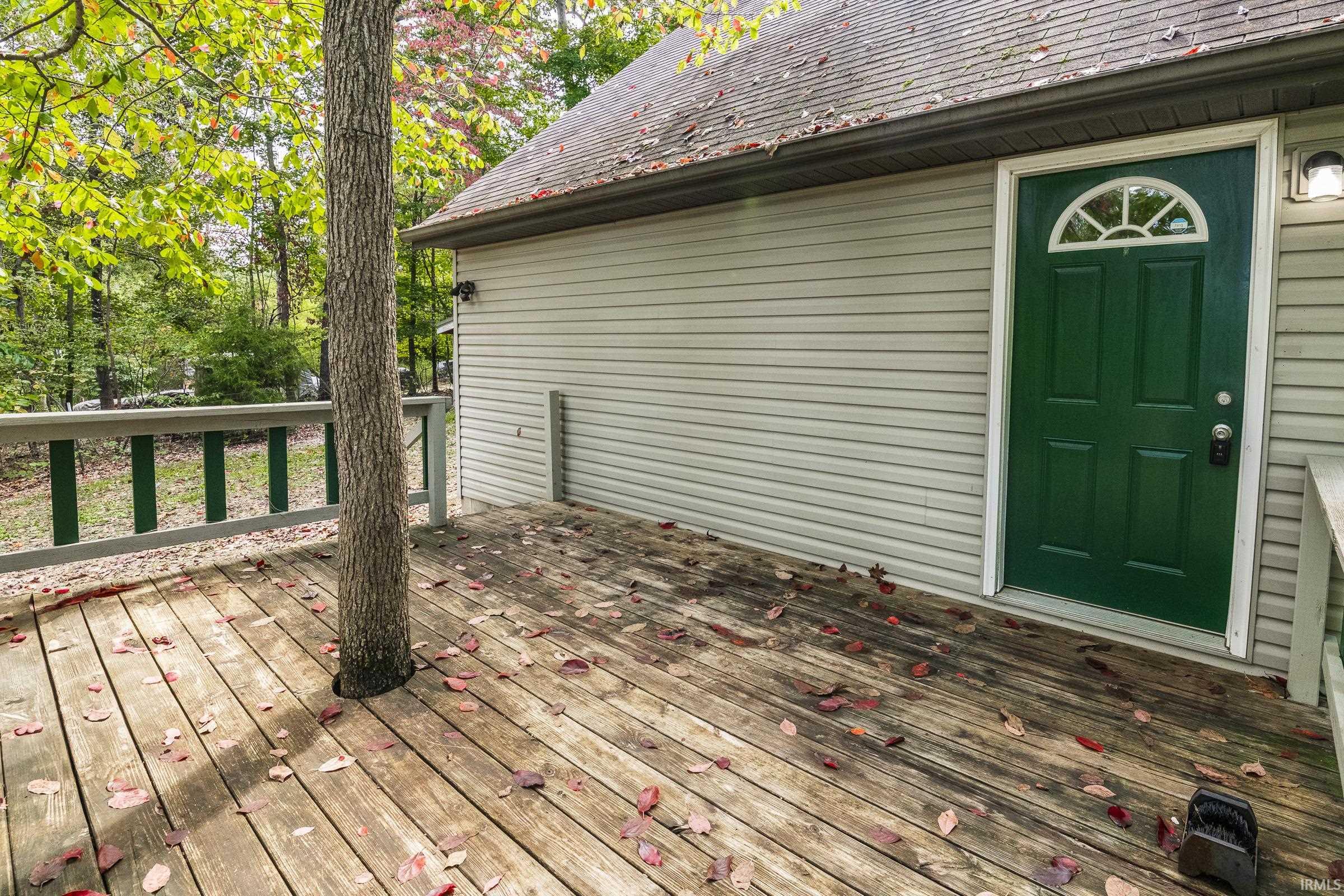 Homes for sale in Bloomfield, IN | 10030 E Dobson Rd, Bloomfield, IN 47424 | MLS# 202538984