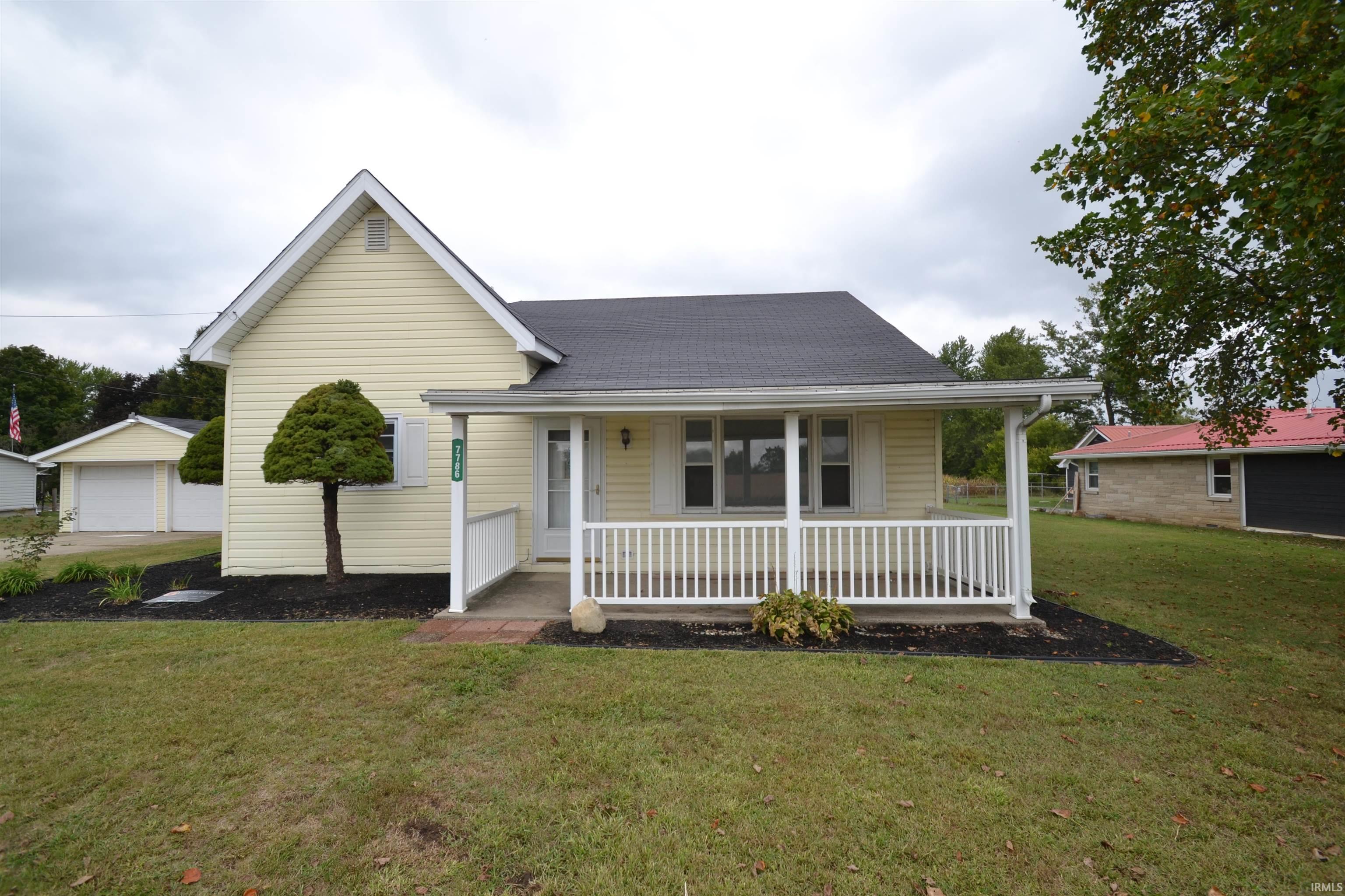 Homes for sale in Elwood, IN | 7786 E State Road 28 Road, Elwood, IN 46036 | MLS# 202538996