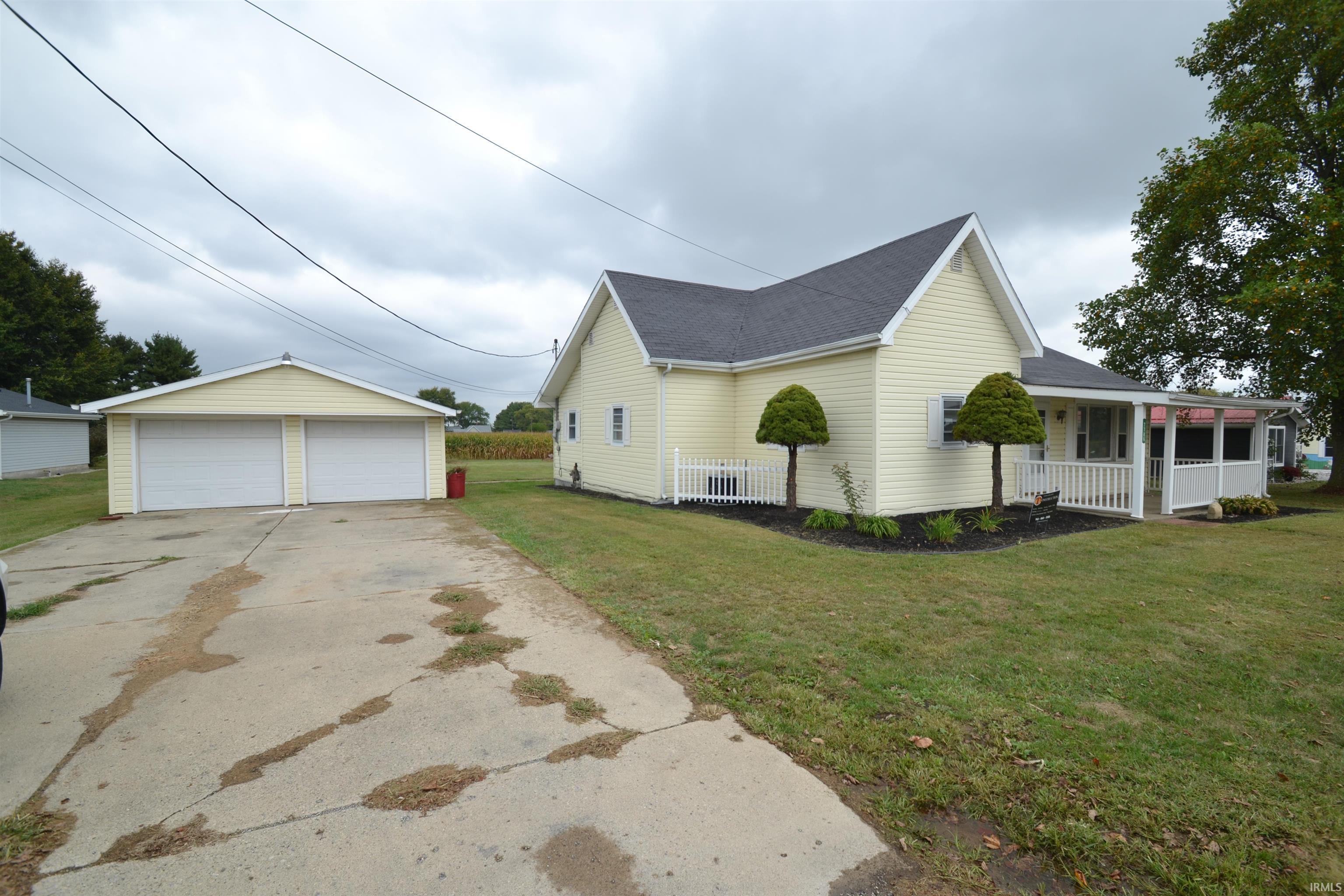 Homes for sale in Elwood, IN | 7786 E State Road 28 Road, Elwood, IN 46036 | MLS# 202538996