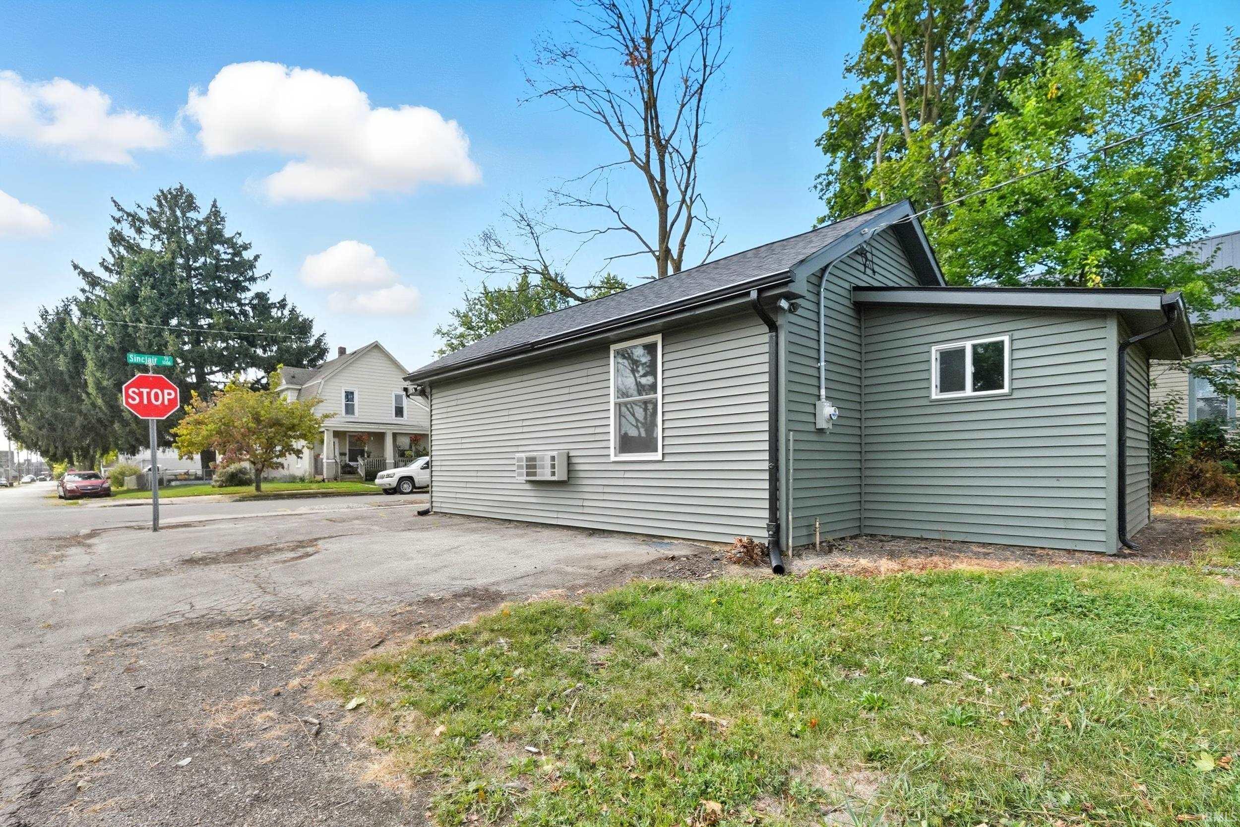 Photo 18 of 1702 Sinclair Street