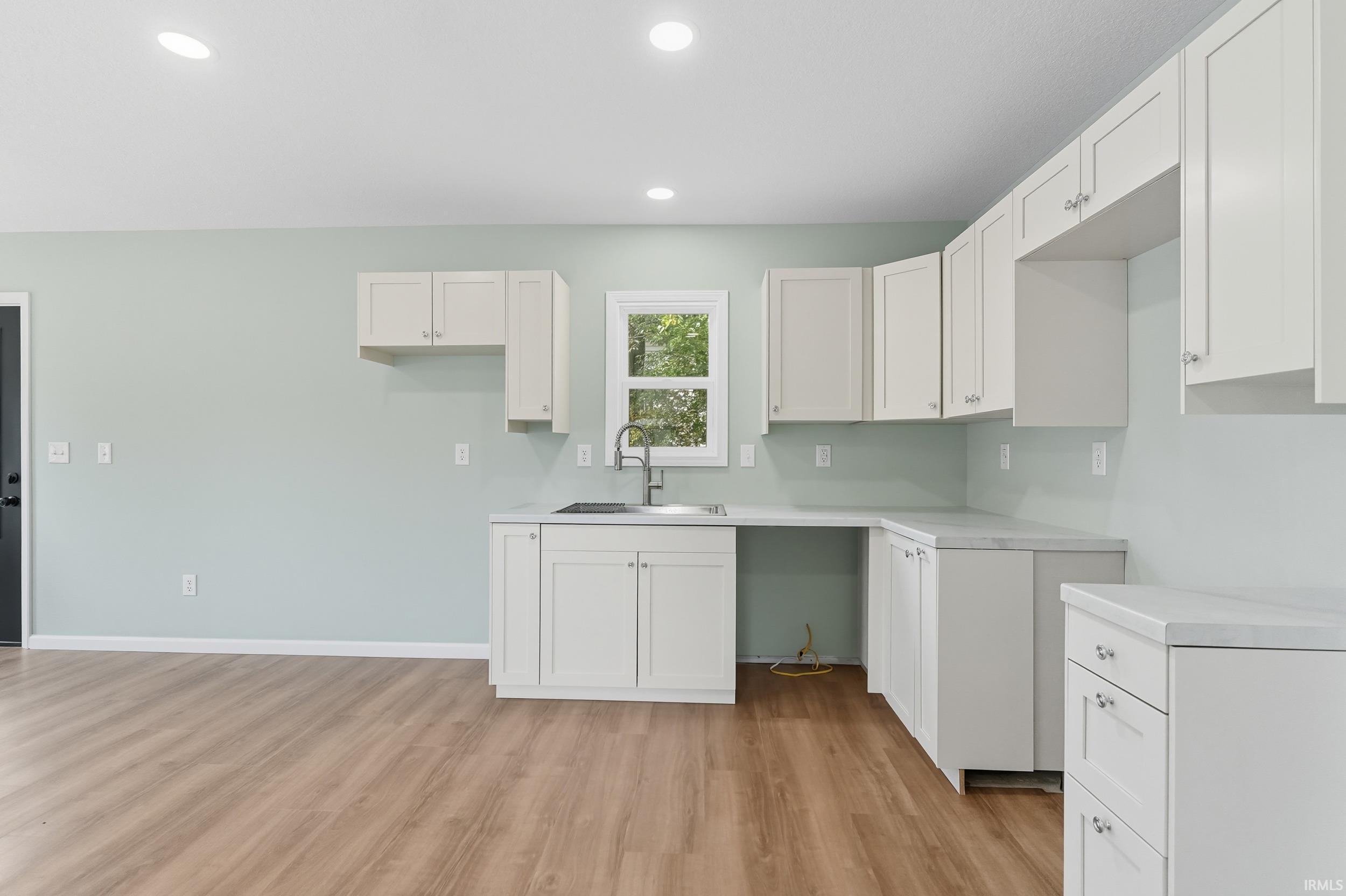 Photo 9 of 1702 Sinclair Street