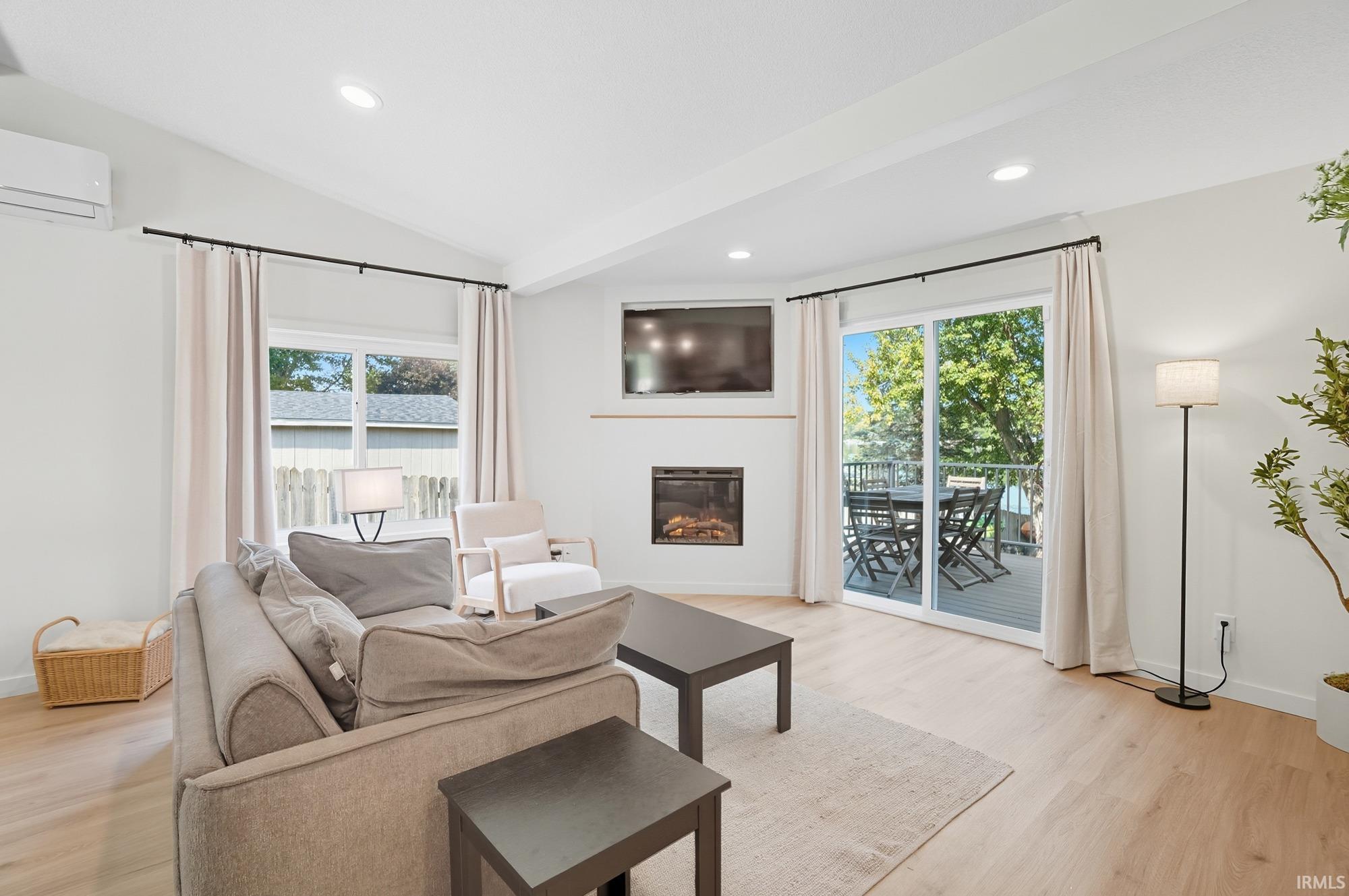 Photo 12 of 417 S Sunset Shore