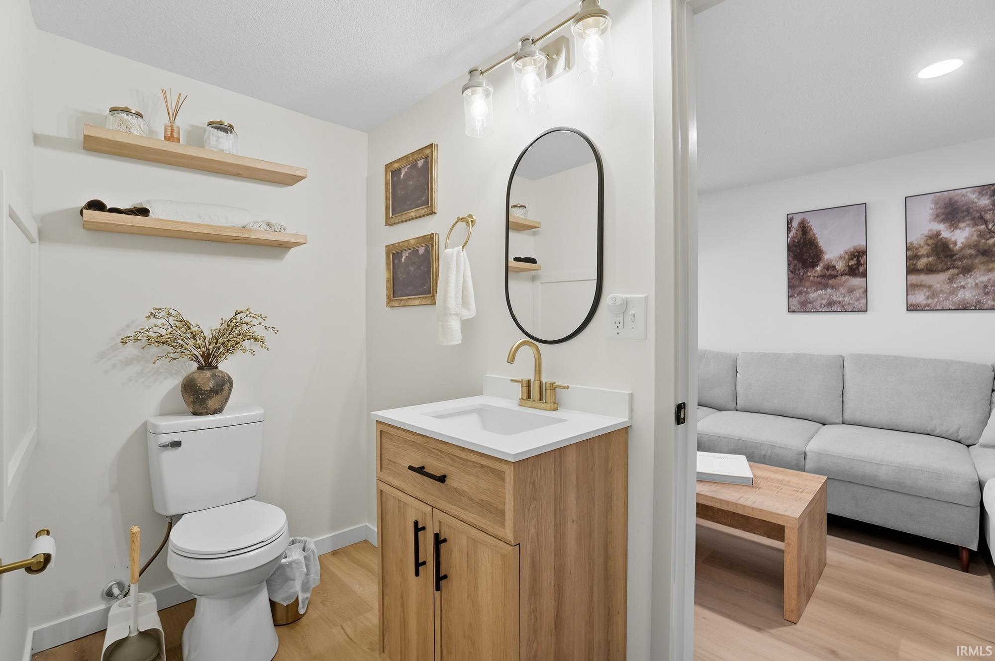 Photo 13 of 417 S Sunset Shore