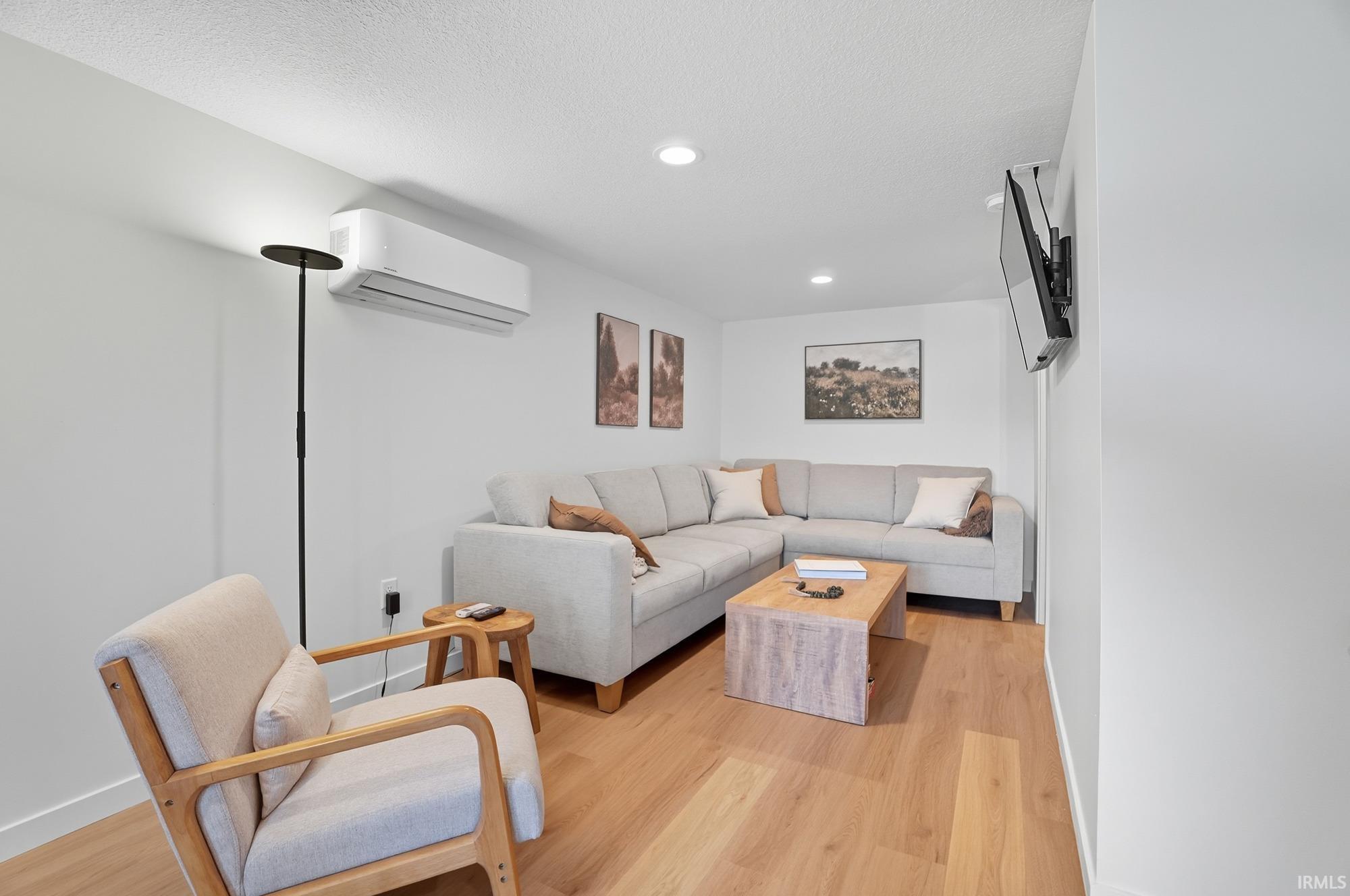 Photo 21 of 417 S Sunset Shore