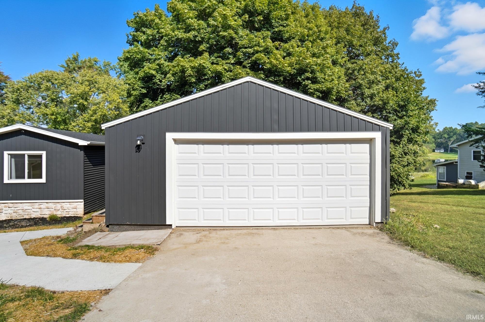 Photo 35 of 417 S Sunset Shore