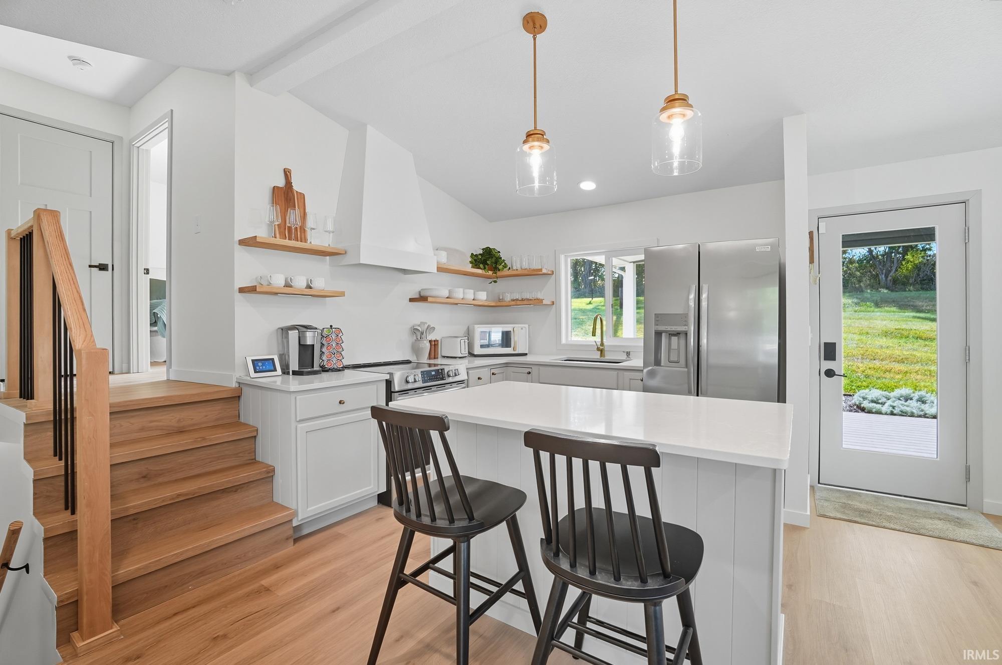 Photo 5 of 417 S Sunset Shore