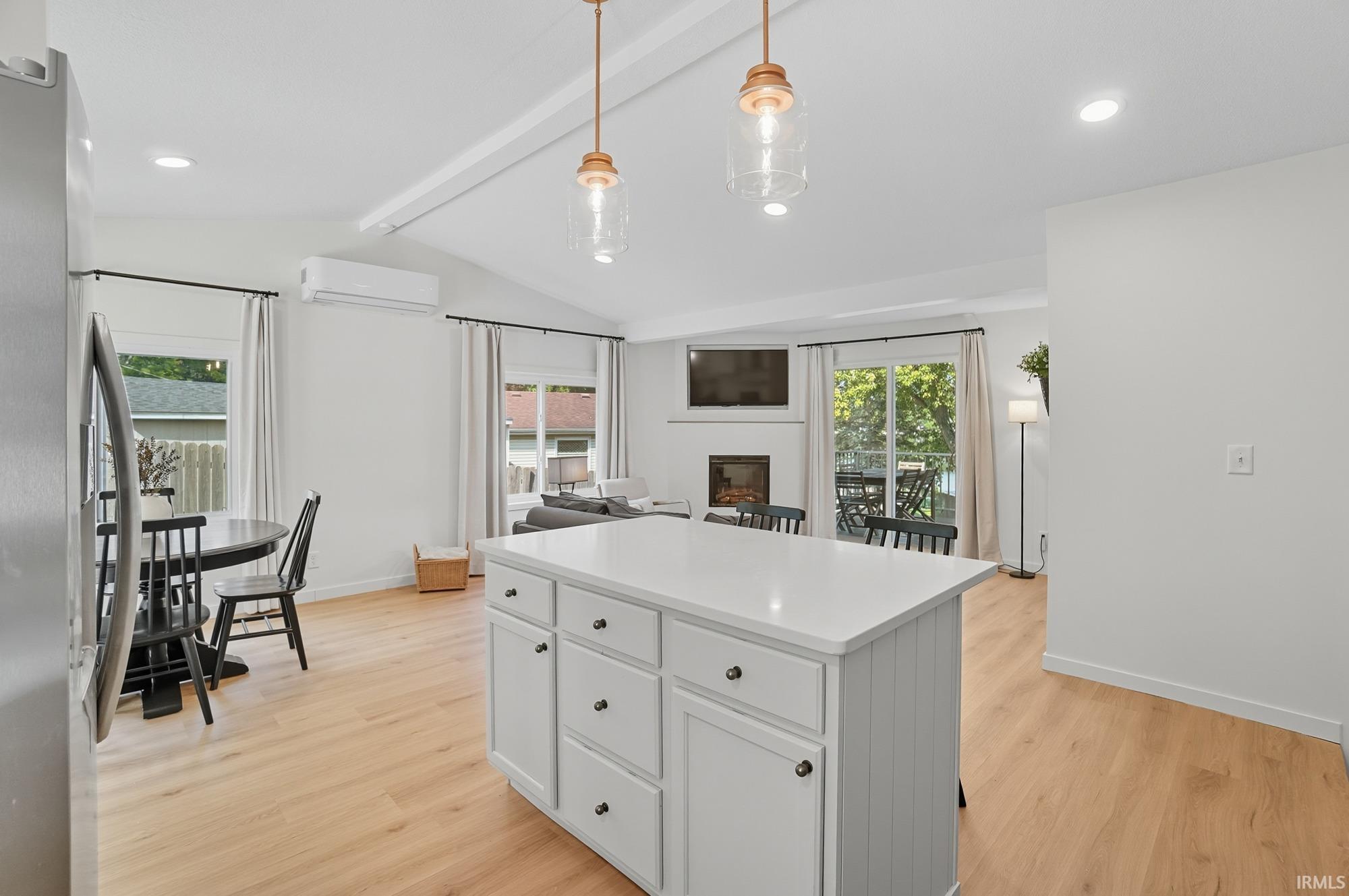 Photo 7 of 417 S Sunset Shore