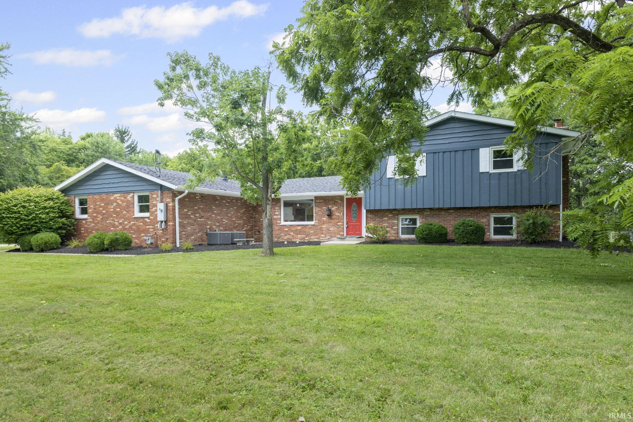 Homes for sale in Muncie, IN | 8810 W Tulip Tree Dr, Muncie, IN 47304 | MLS# 202539060