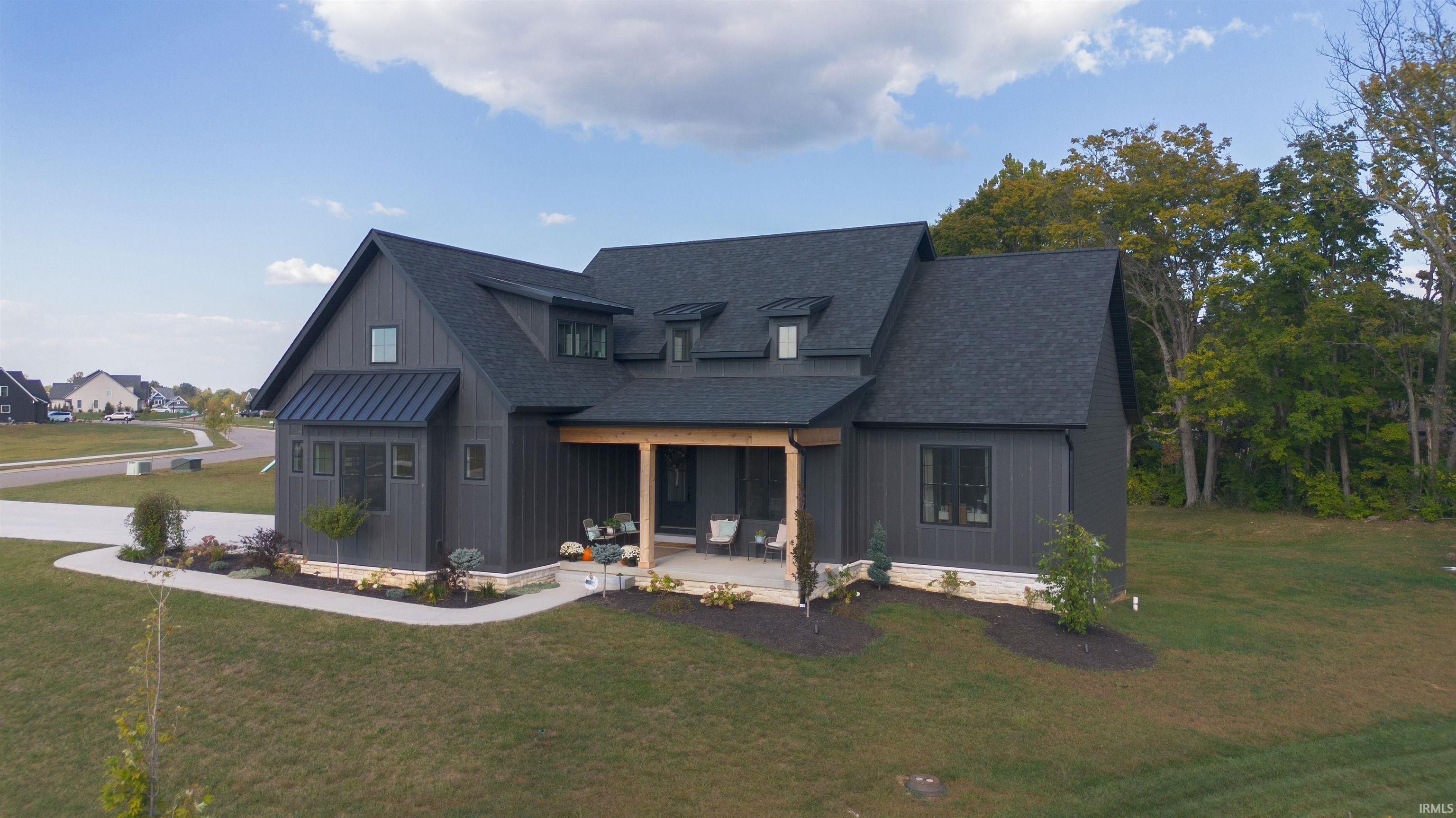 4504 N Triple Crown Drive