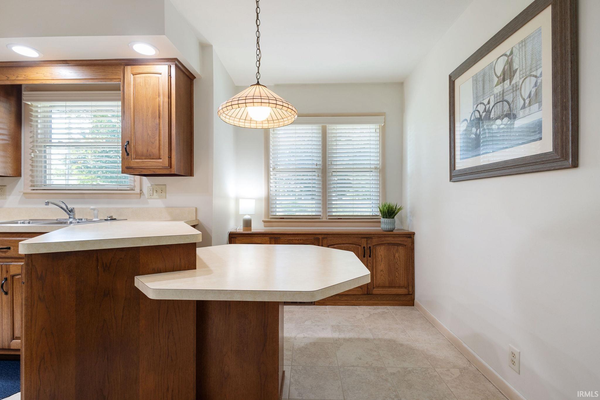 Photo 11 of 55903 Oak Manor Place