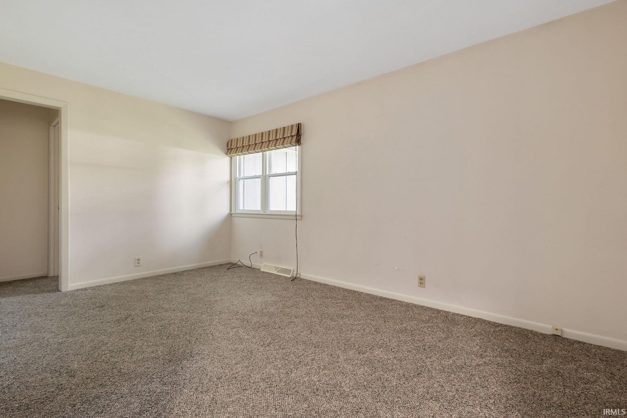 Photo 15 of 55903 Oak Manor Place